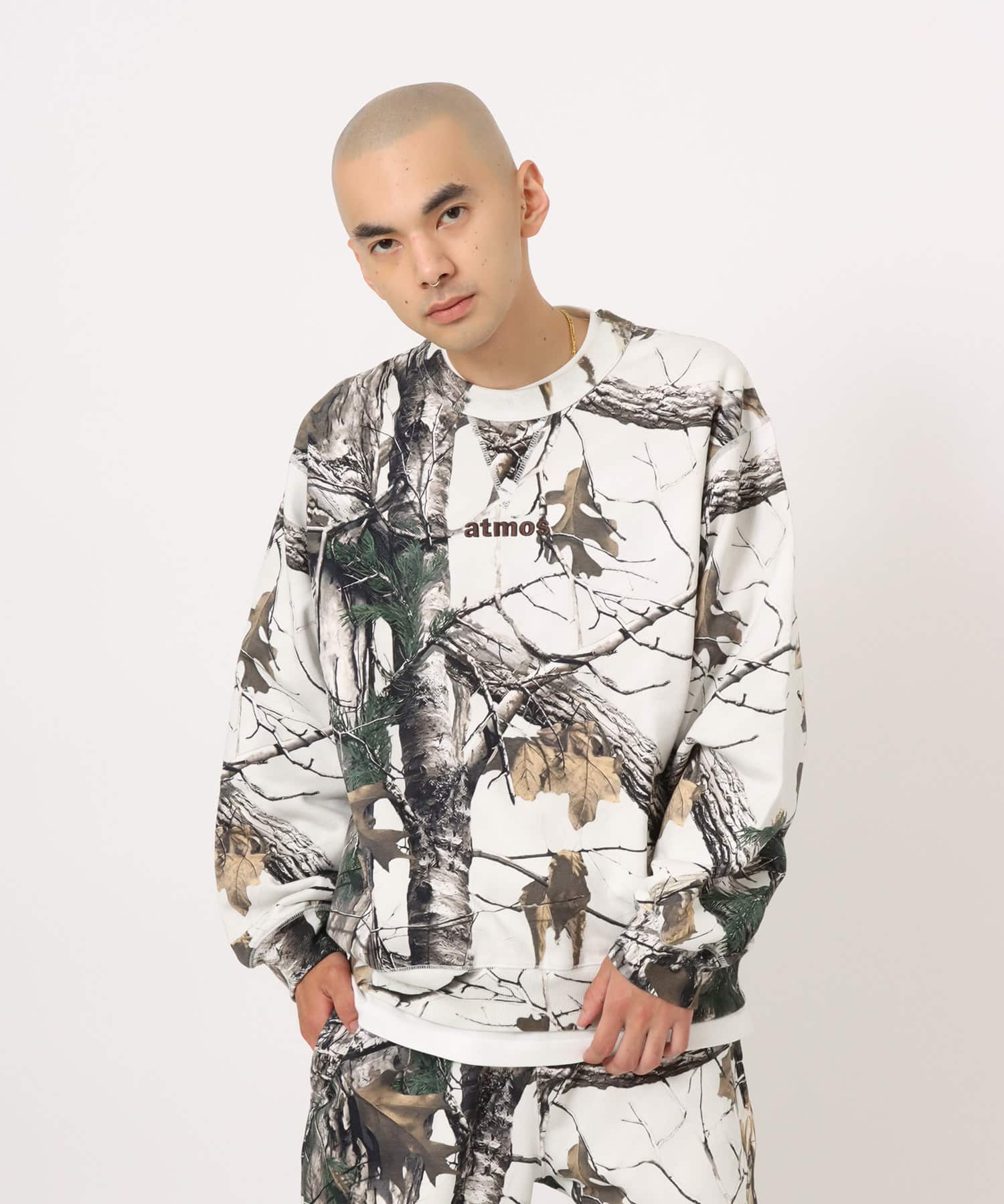 atmos Embroidery Classic Logo Crew Neck Sweatshirt BEIGE CAMOUFLAGEの画像