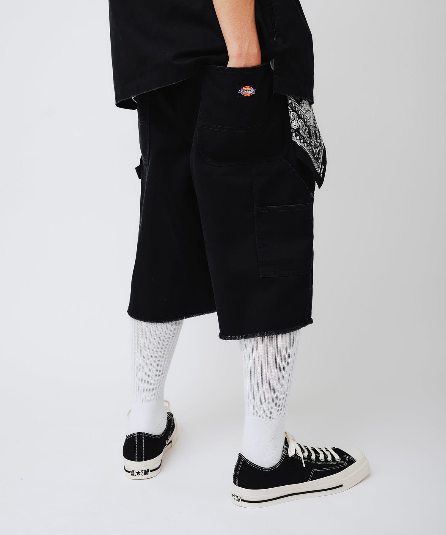 Dickies x atmos EASY DOUBLE KNEE PAINTER SHORTS BLACKの画像