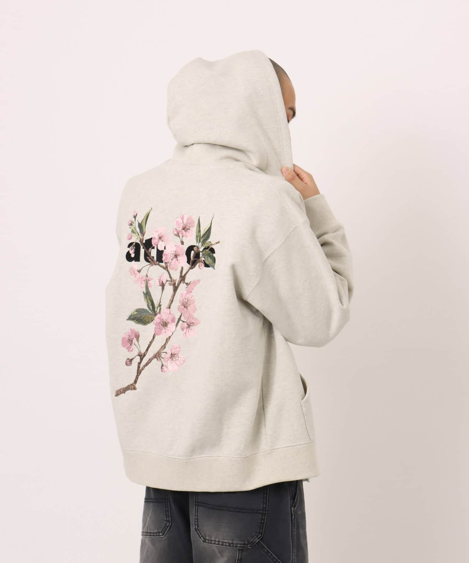 atmos Sakura Motif Zip-up Hooded Sweatshirt GRAYの画像