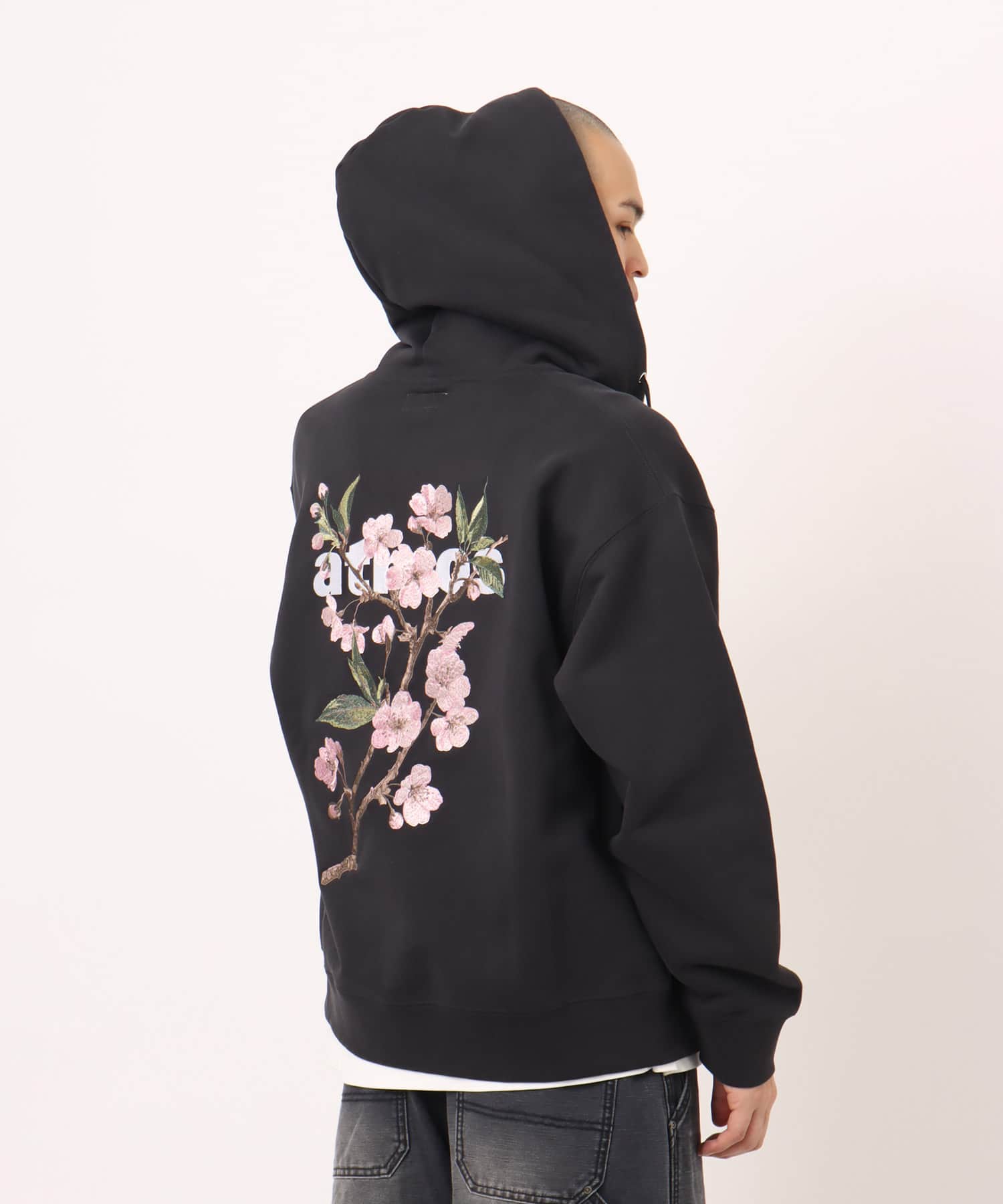 atmos Sakura Motif Zip-up Hooded Sweatshirt LIGHTBLACKの画像