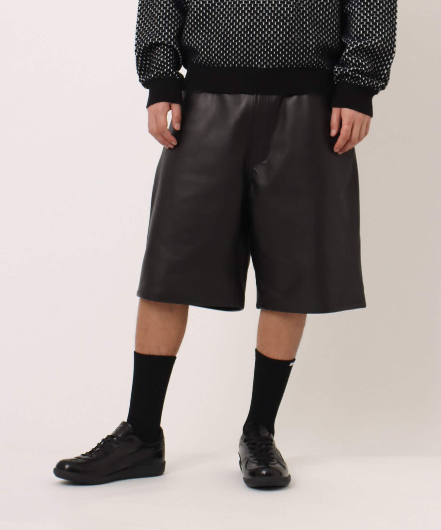 atmos Sheep Leather Buggy Shorts BLACKの画像