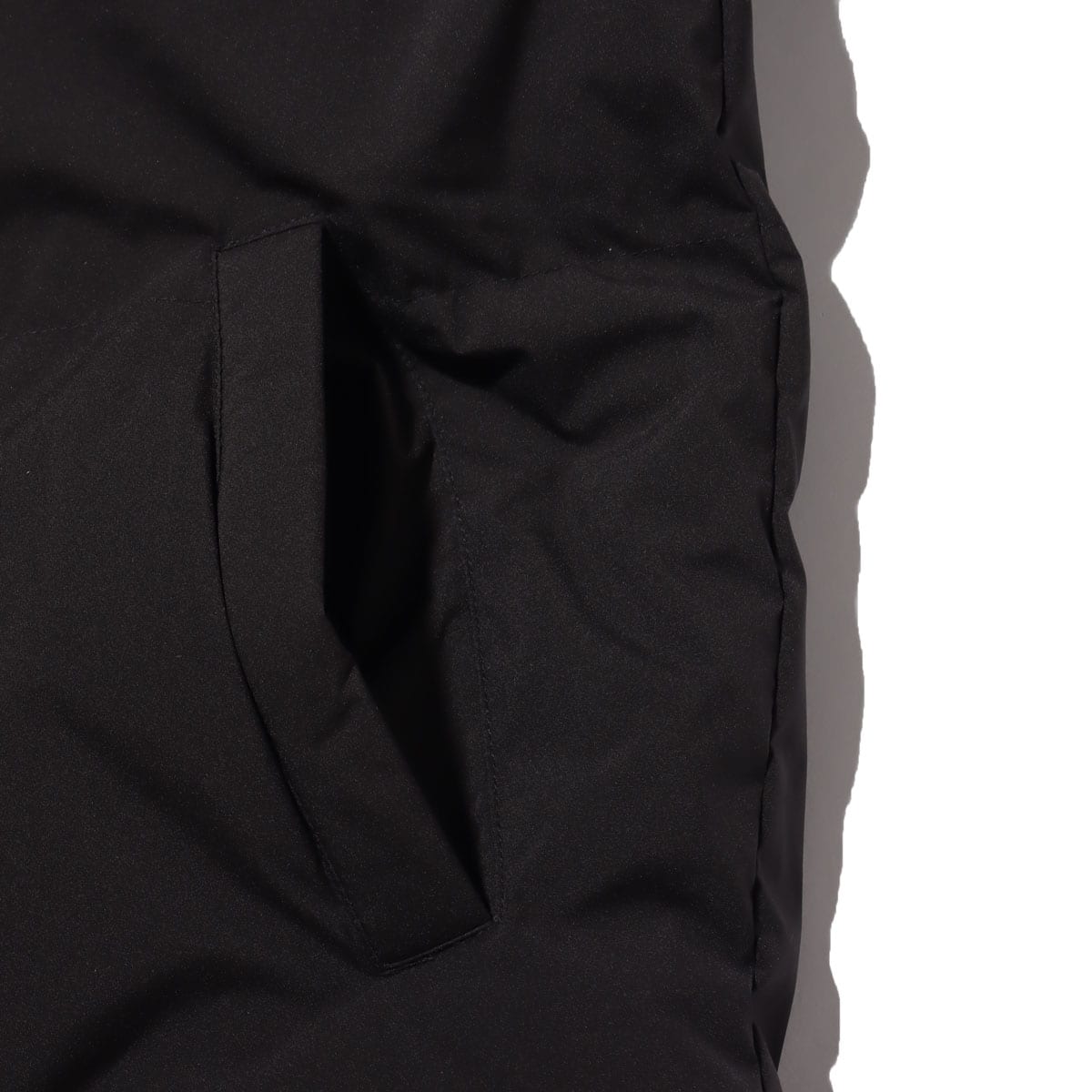 GUESS UNI PADDING JACKET BLACK 20HO-Iの画像