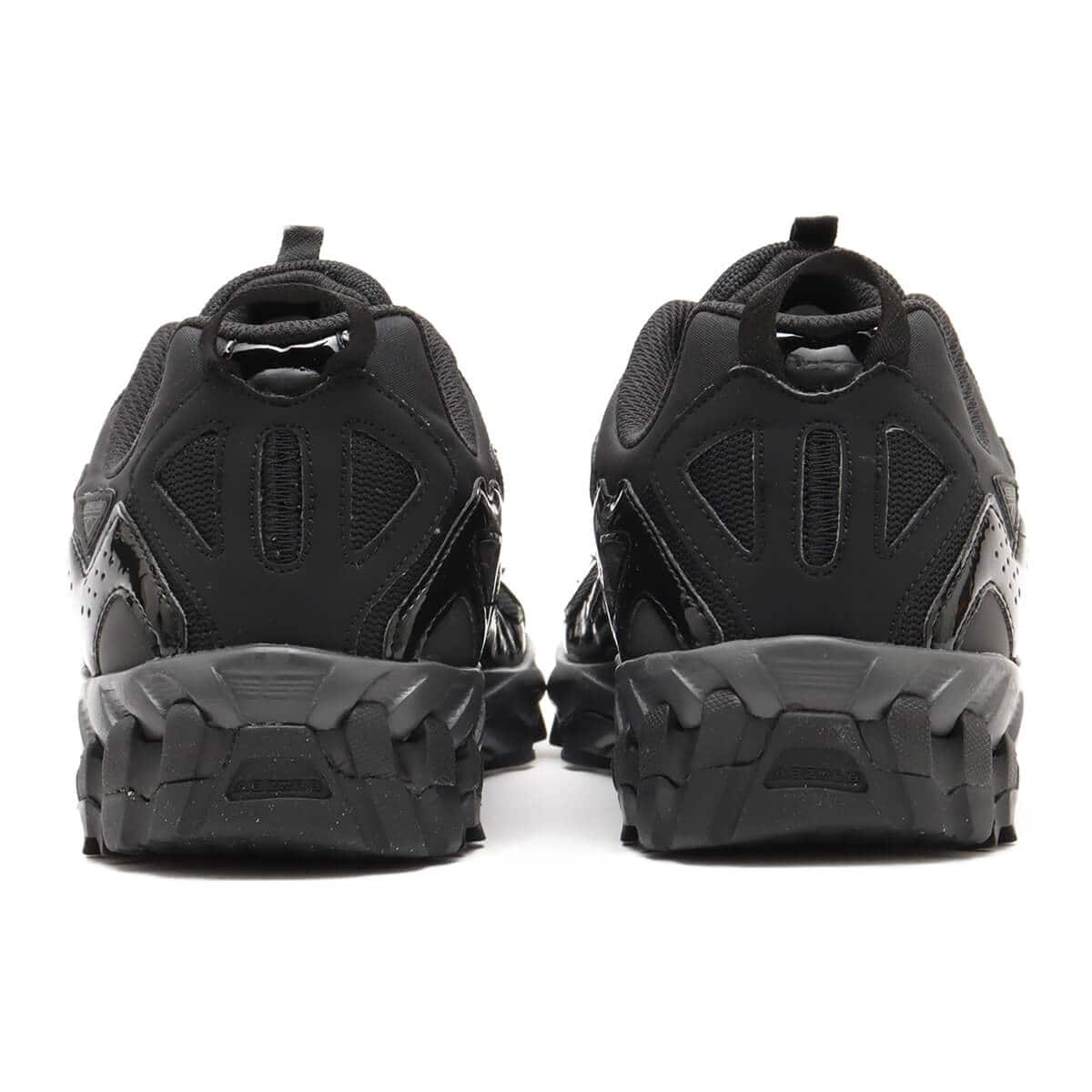 New Balance ML610TU BLACK の画像