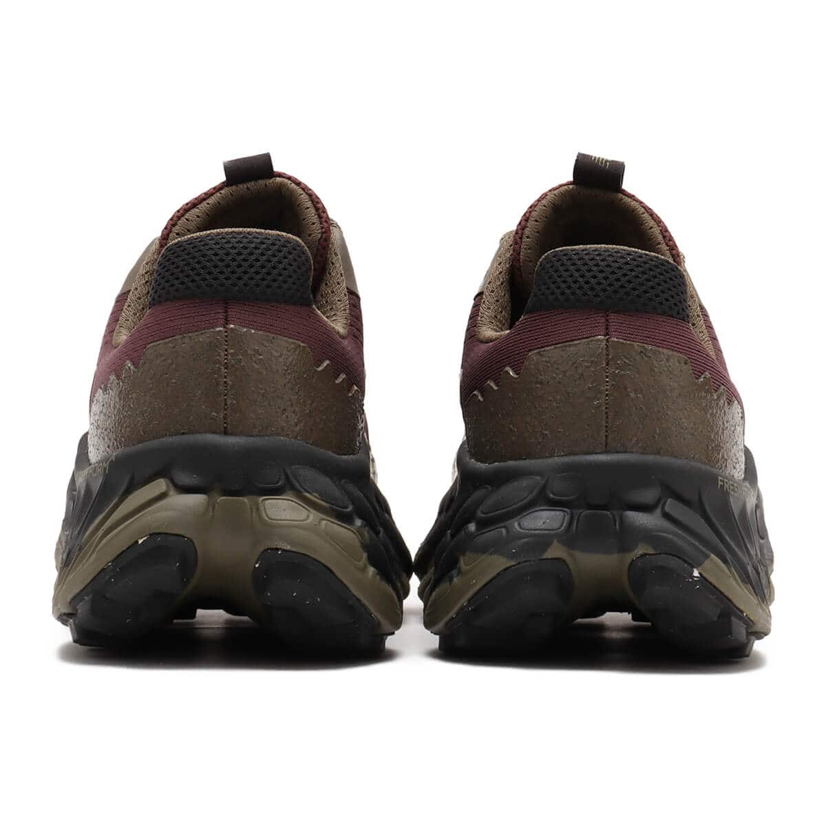 New Balance MTMORNAD BROWN の画像
