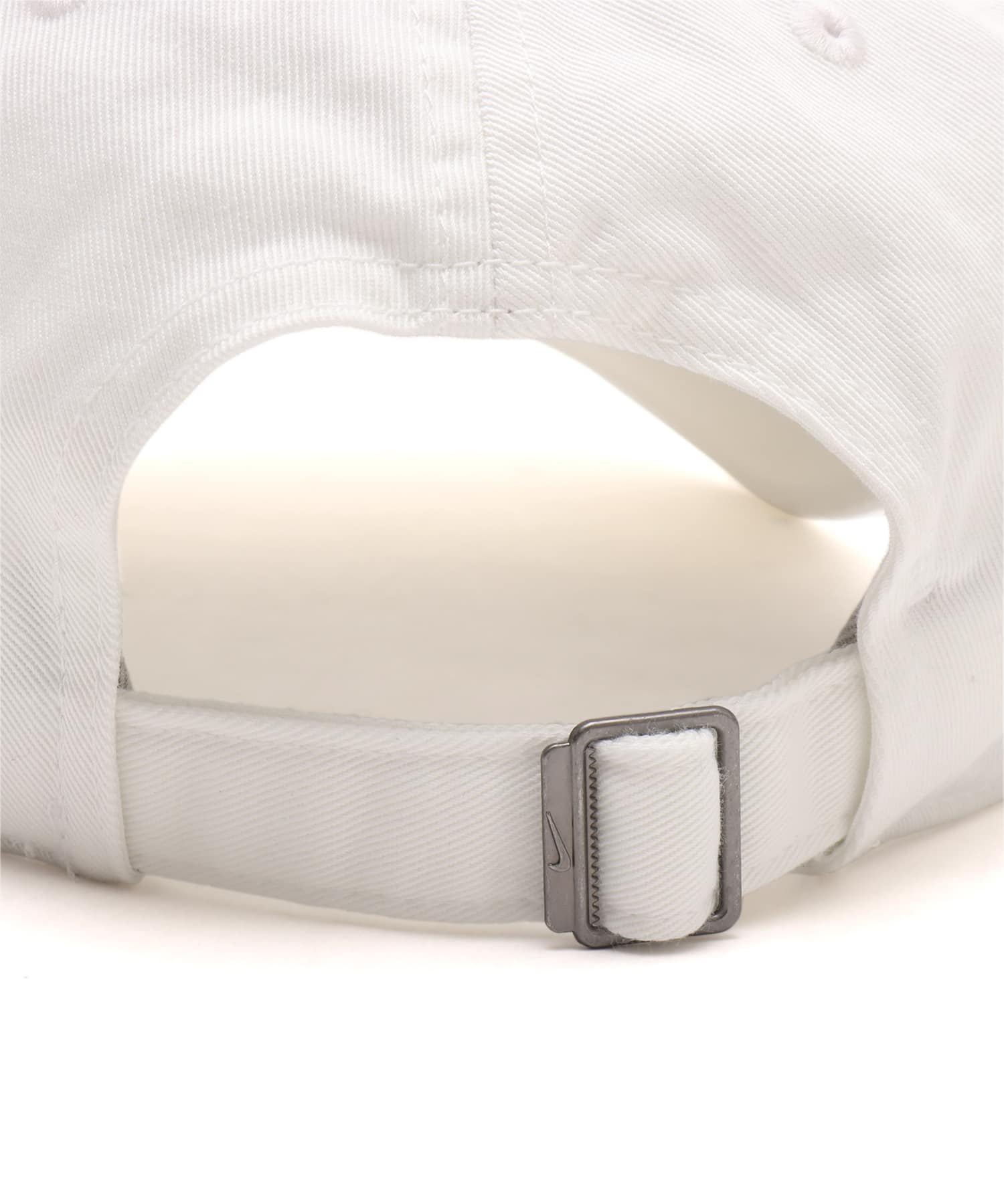 NIKE CLUB UNSTRUCTURED ORGANIC COTTON CAP WHITEの画像