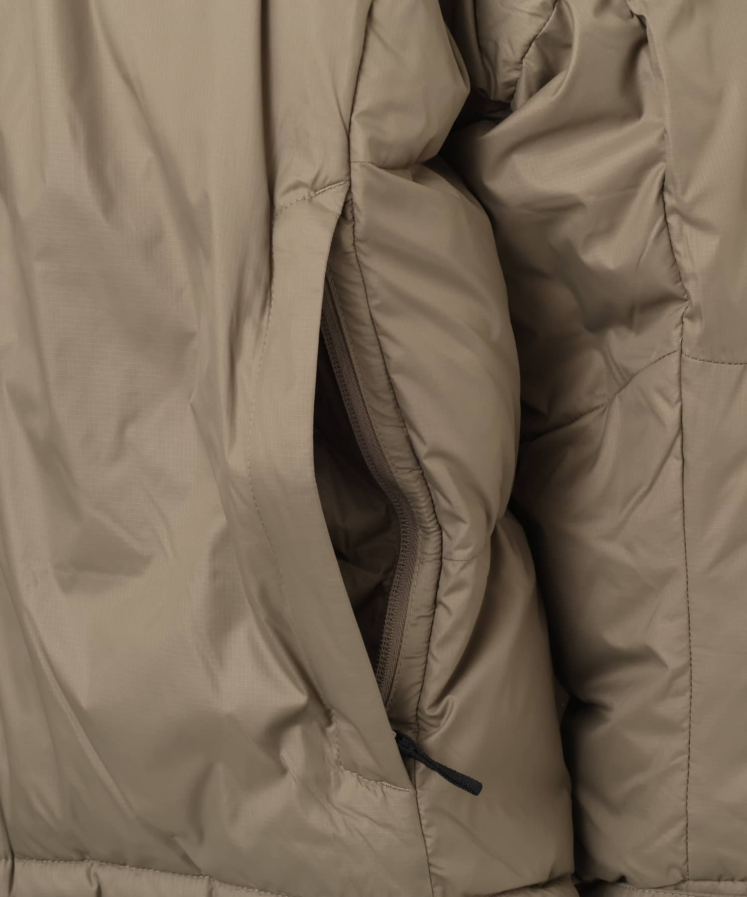 THE NORTH FACE POLAR JACKET マッシュルームの画像
