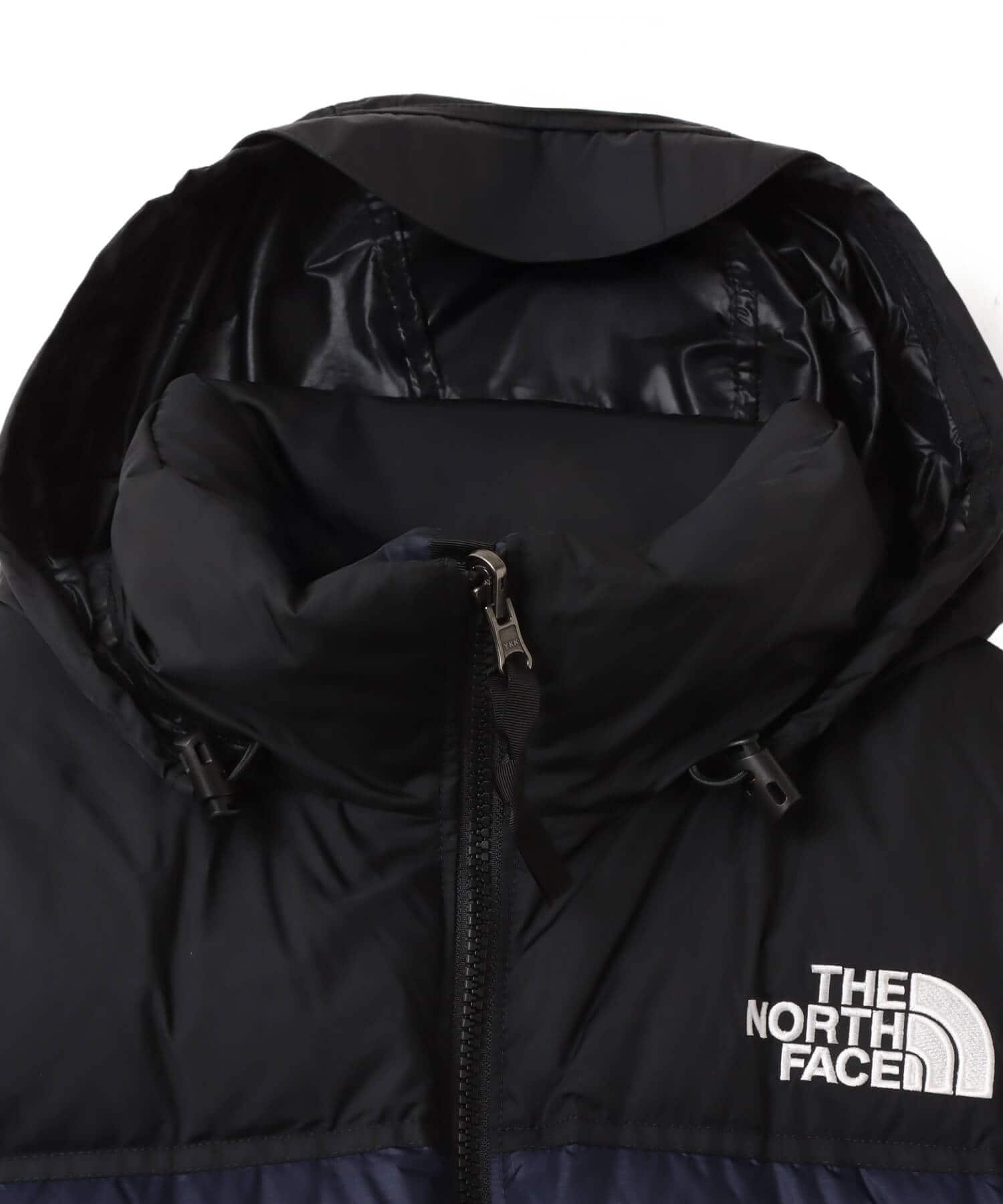 THE NORTH FACE Womens Short Nuptse Jacket ブラックxアーバンネイビーの画像