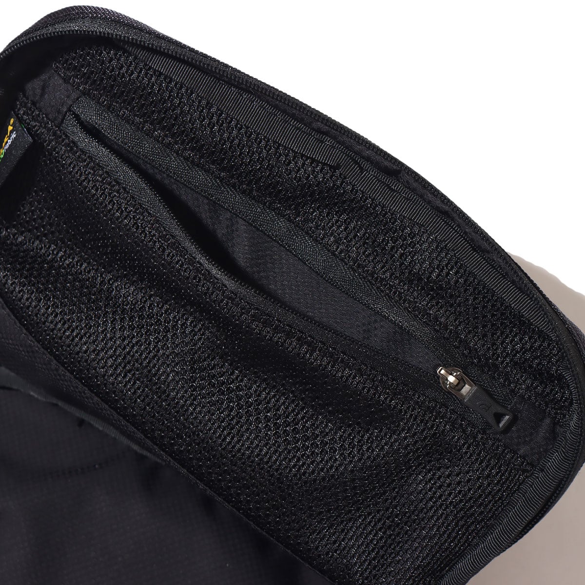 THE NORTH FACE SHUTTLE CANISTER M ブラック 22FW-Iの画像