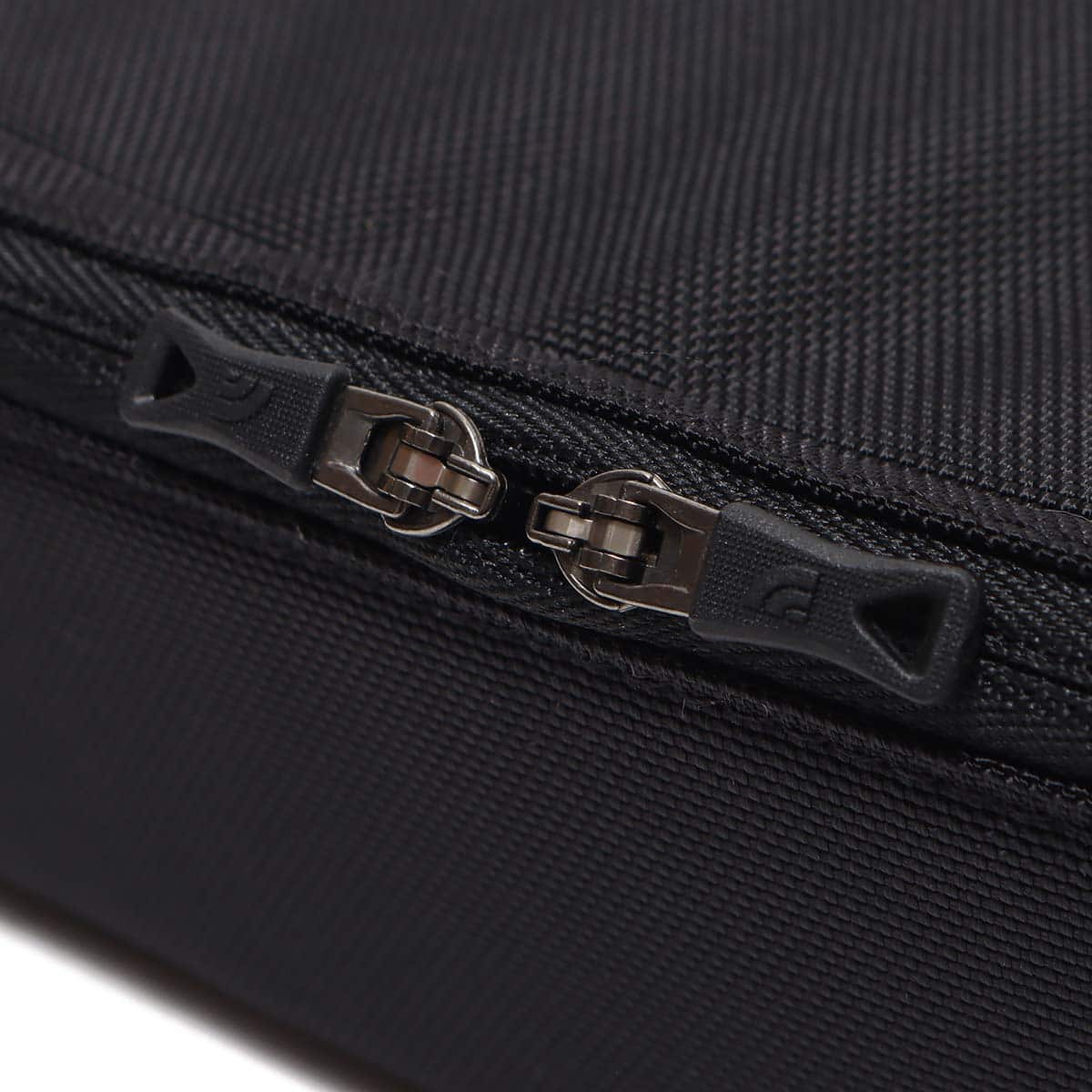 THE NORTH FACE SHUTTLE CANISTER L BLACK の画像