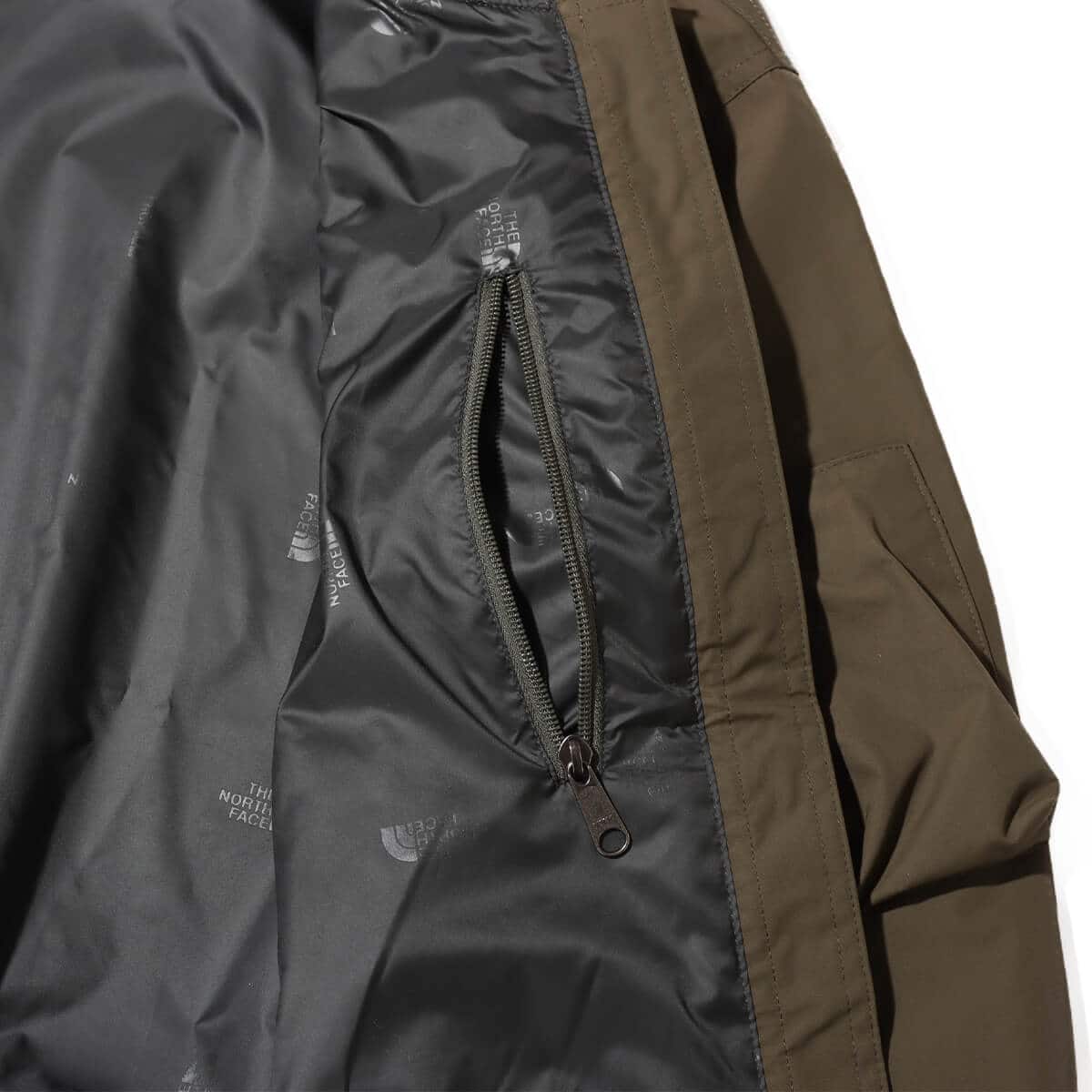 THE NORTH FACE WP Bomber Jacket ニュートープの画像