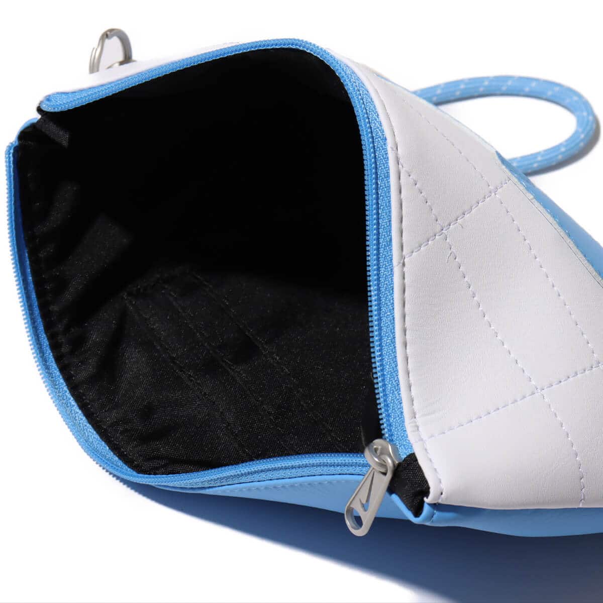 NIKE BLAZER WRISTLET LARGE ホワイト/ホワイト/ユニバーシティーブルーの画像