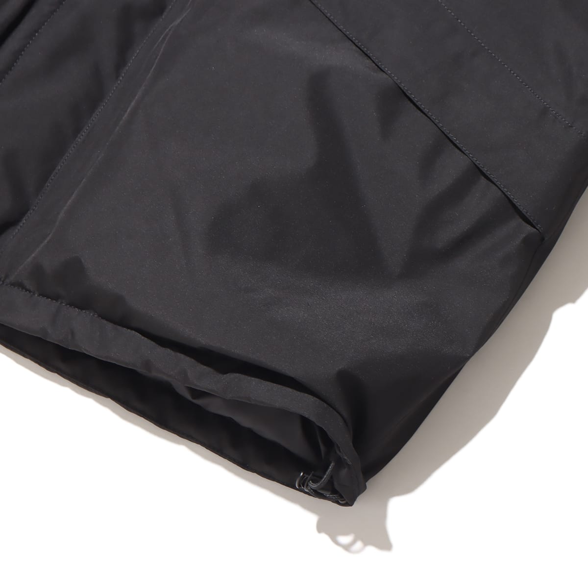 nanamica GORE-TEX Short Down Jacket Blackの画像