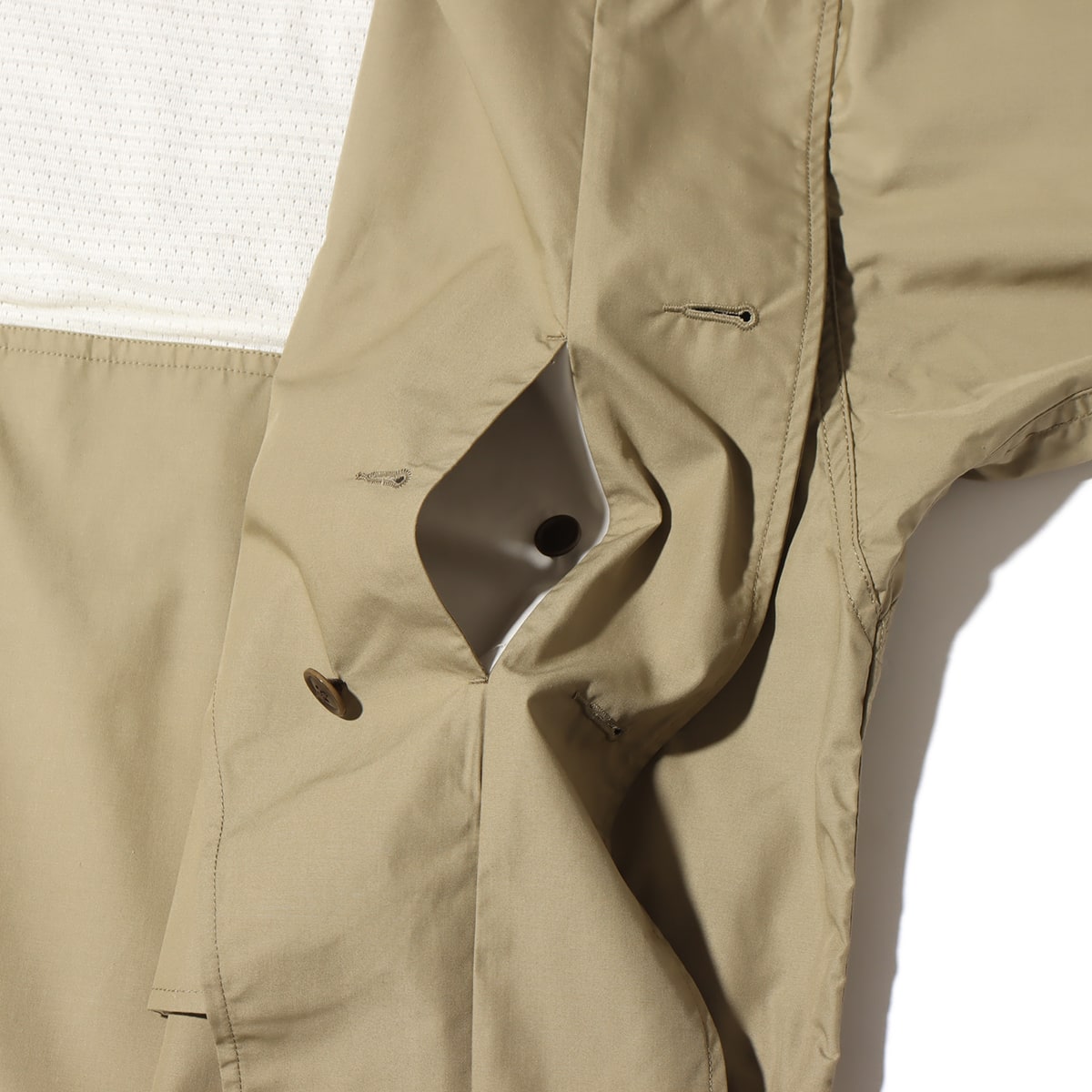 nanamica Hooded Jacket Khaki 23FA-Iの画像
