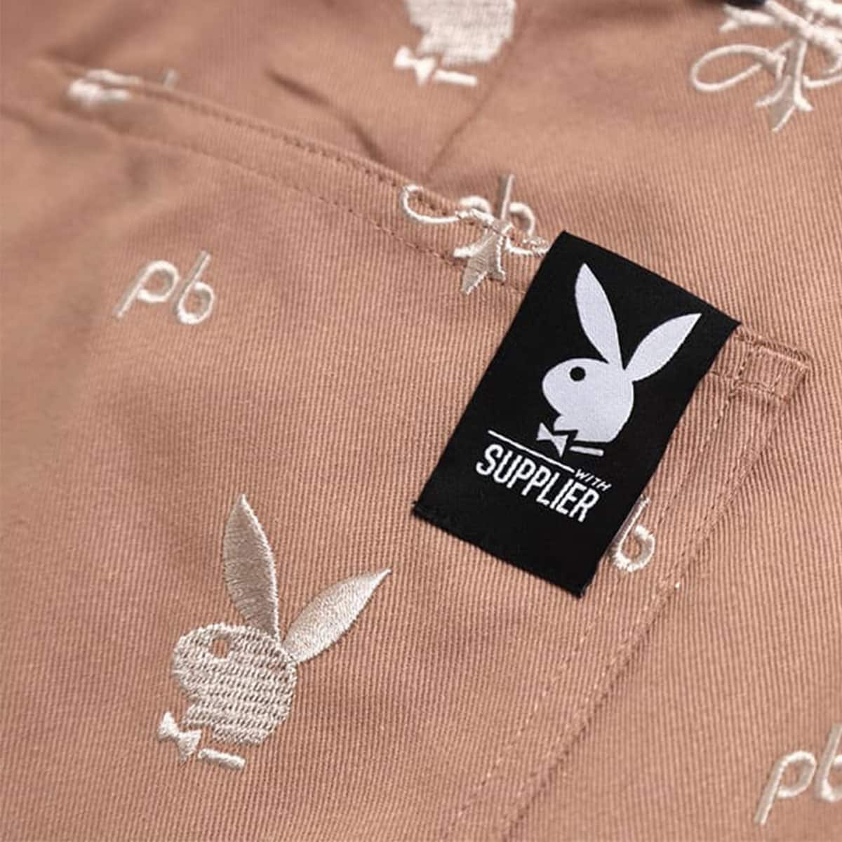 SUPPLIER PLAYBOY ALL OVER EMBROIDERY CARGOS SAND|atmos（アトモス） 公式オンラインストア