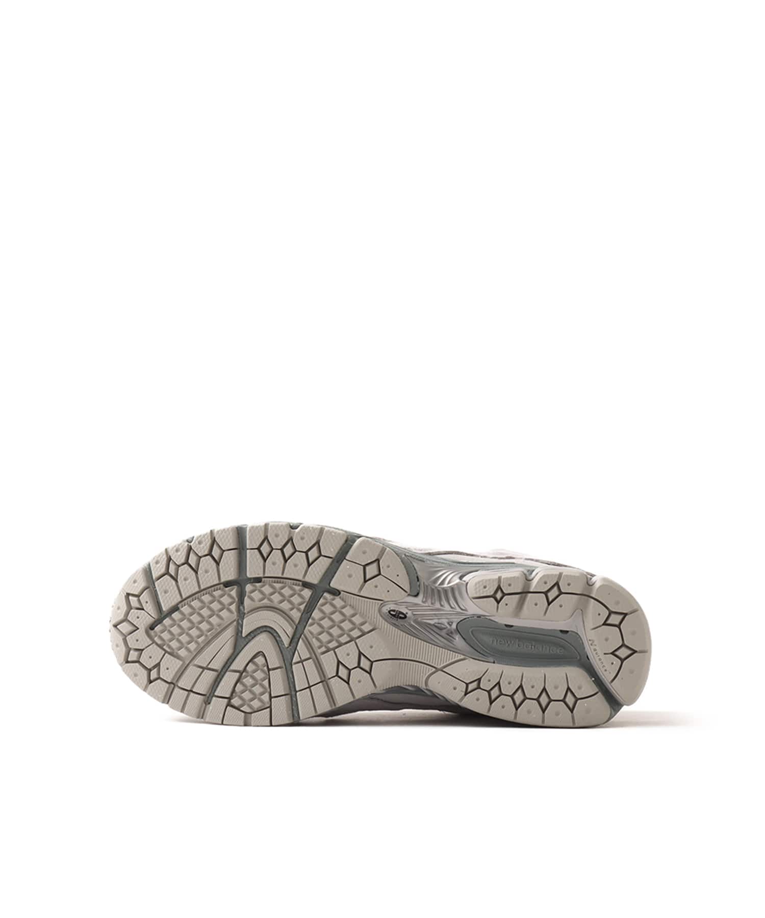 New Balance U200227R GRAYの画像