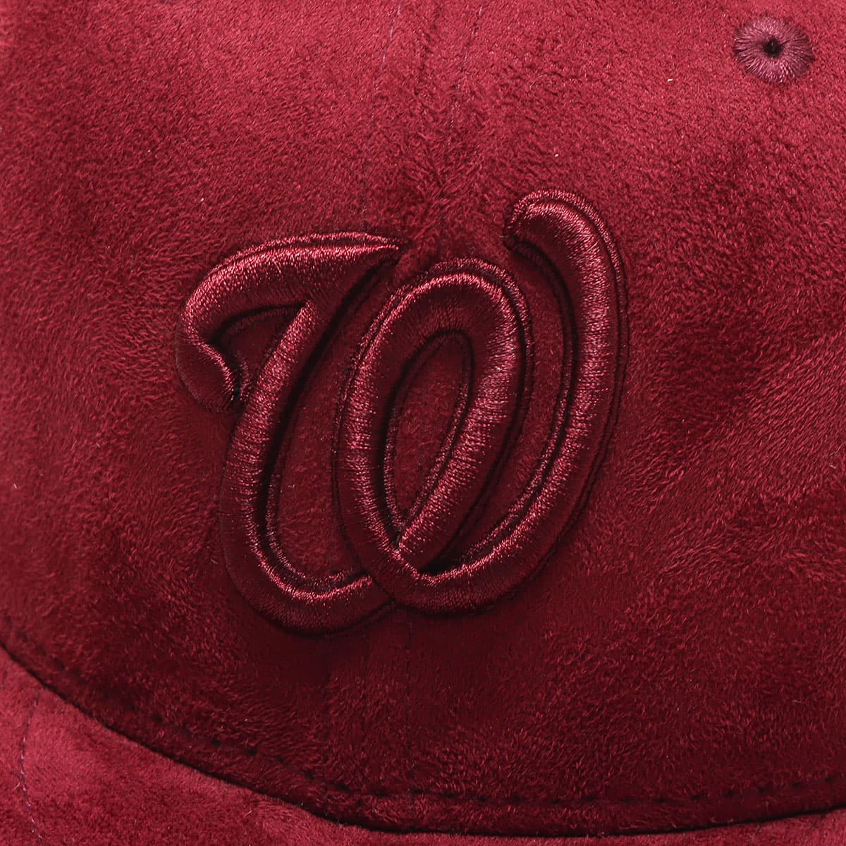 UBIQ DC NEW ERA BURGUNDY の画像
