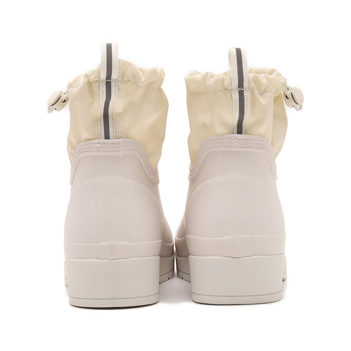 HUNTER PLAY SHORT TRAVEL BOOT White Willow の画像