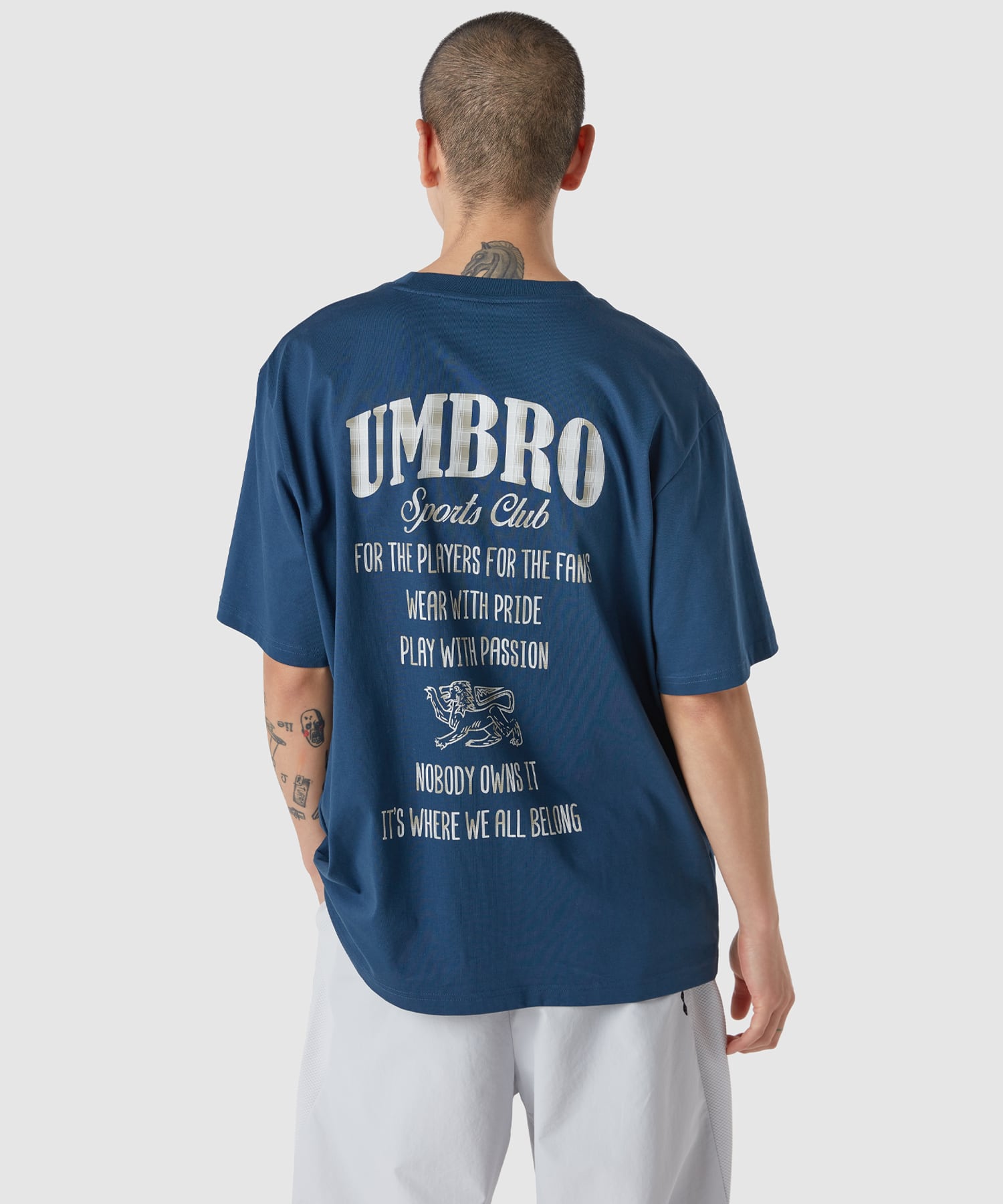 UMBRO 【KOREA COLLECTION】OMBRE SHORTS SLEEVE T-SHIRTS ネイビーの画像