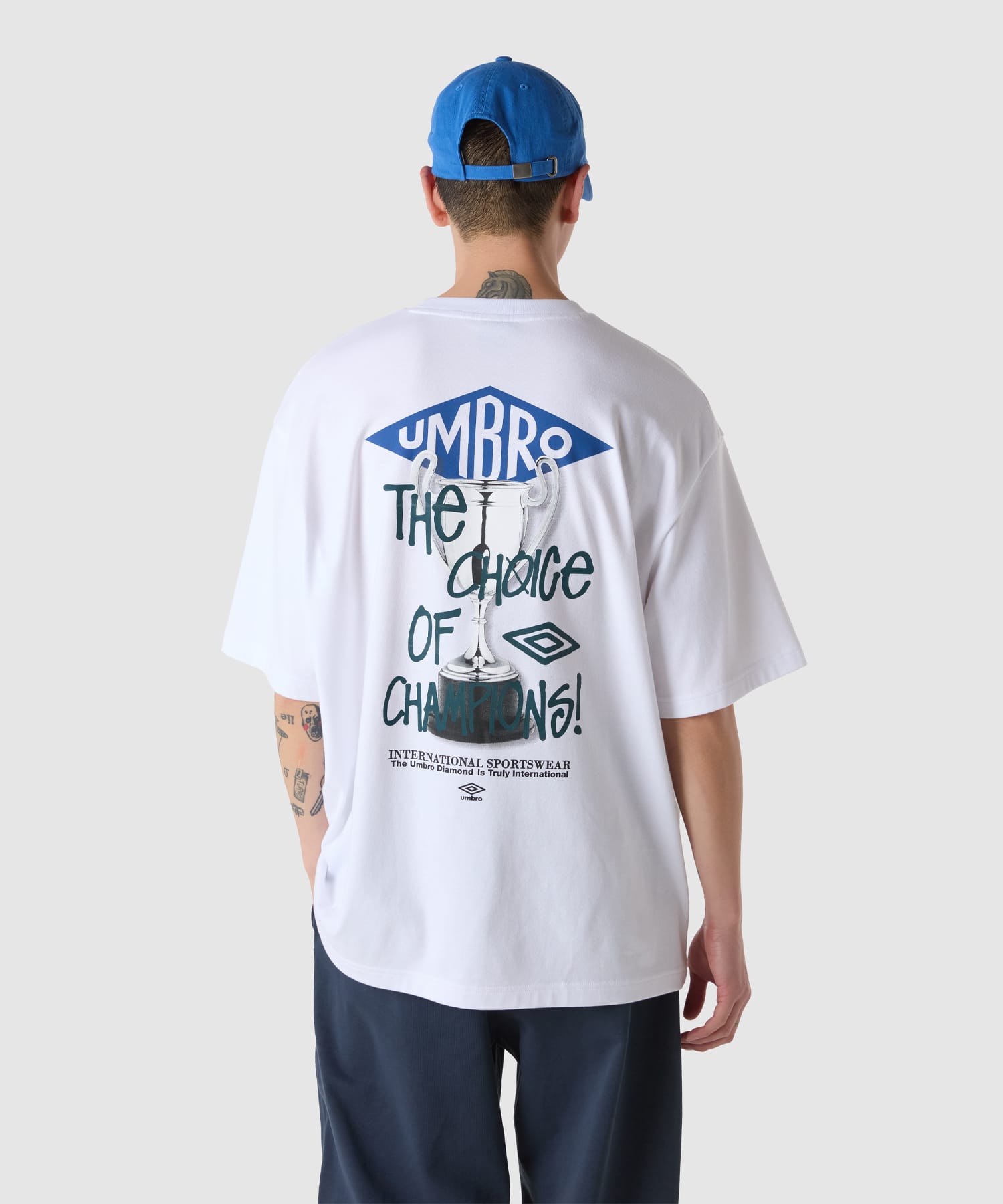 UMBRO 【KOREA COLLECTION】TROPHY SHORTS SLEEVE T-SHIRTS ホワイトの画像
