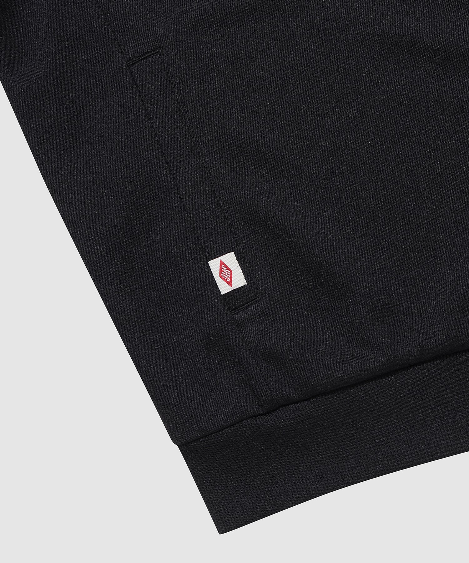 UMBRO 【KOREA COLLECTION】HBL OG STAND-NECK TRACKJACKET ブラックの画像