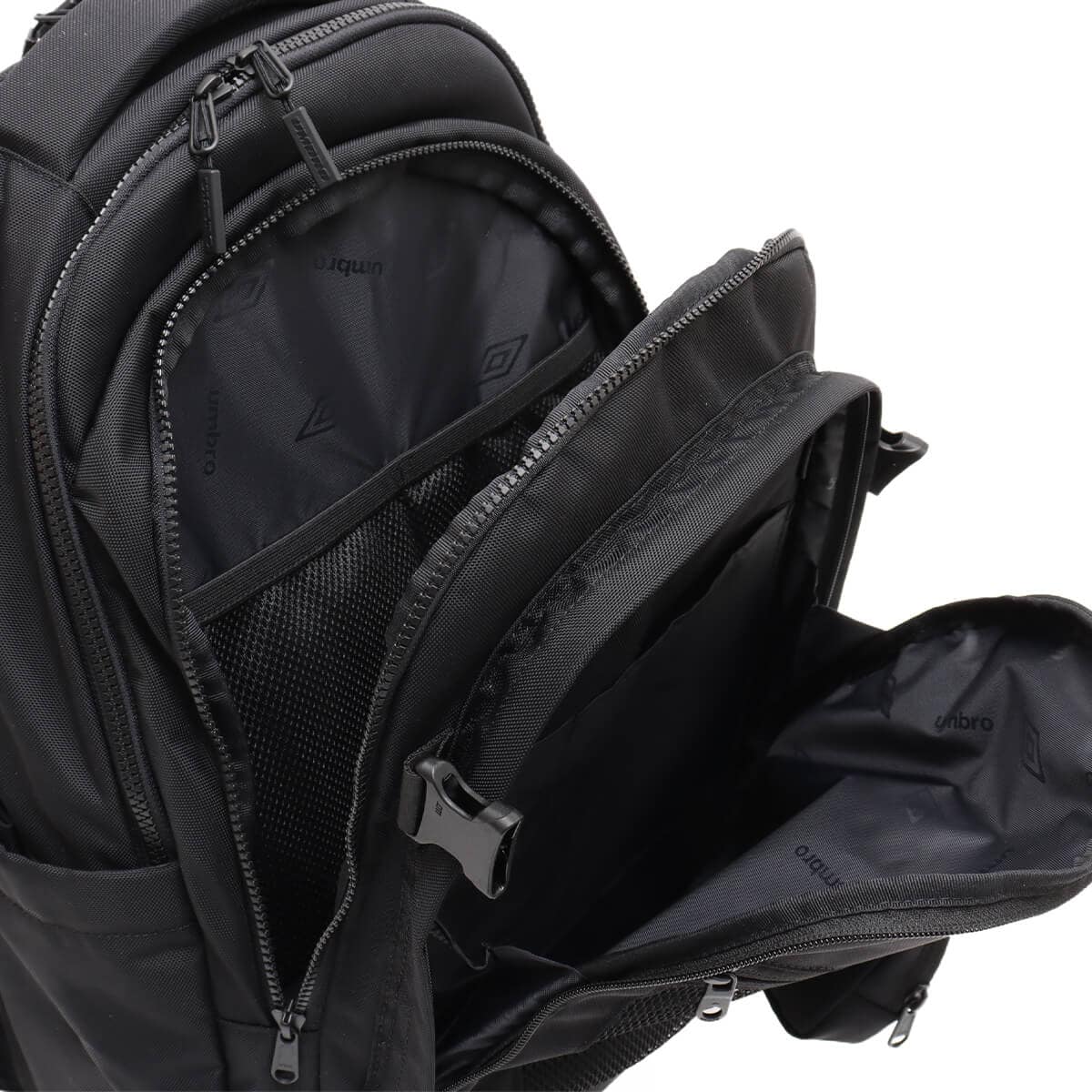 UMBRO BACKPACK ブラック の画像