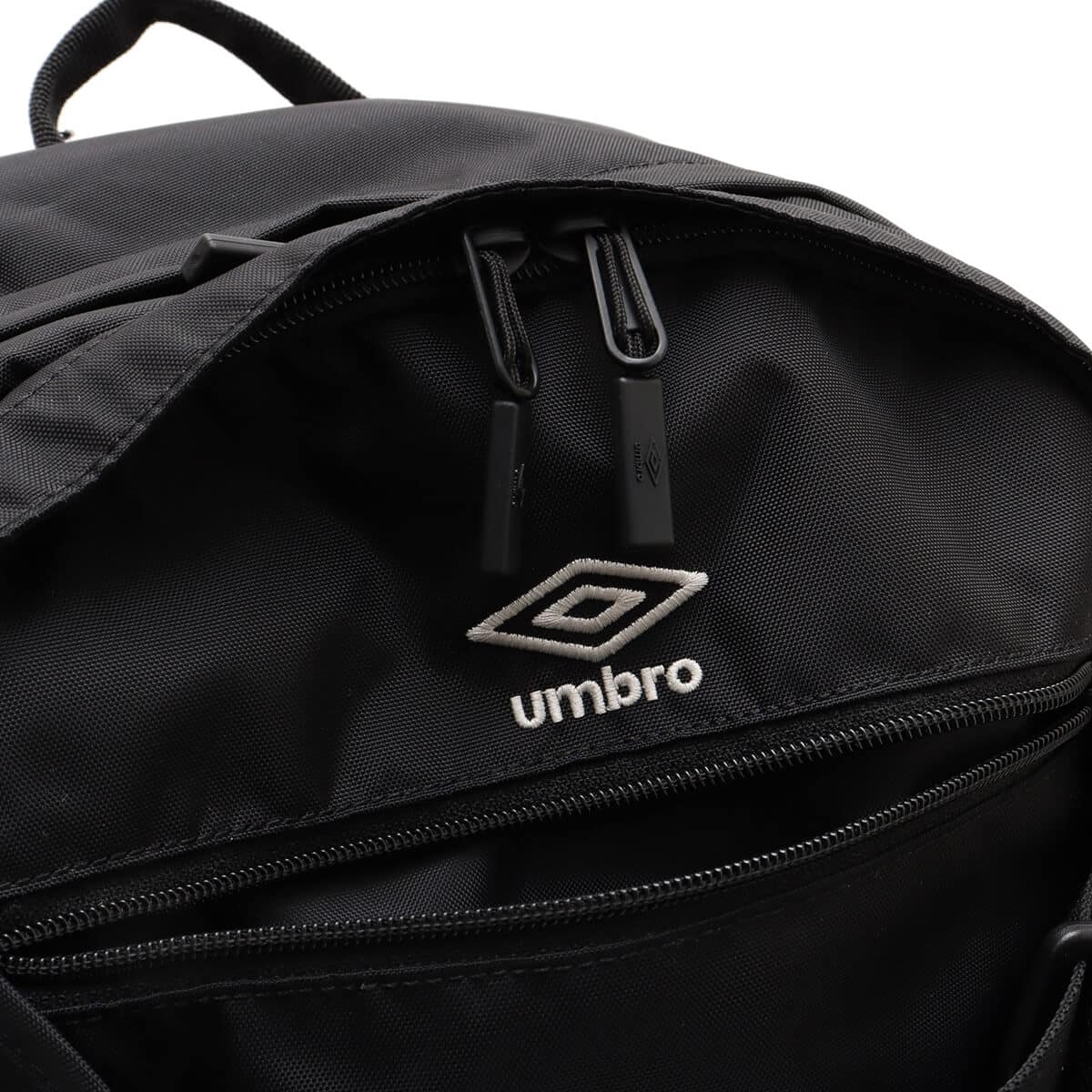 UMBRO BACKPACK ブラック の画像