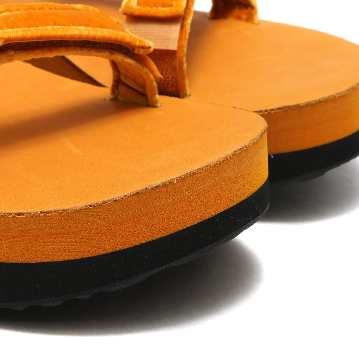 TEVA FLATFORM UNIVERSAL VELVET  AMBRの画像