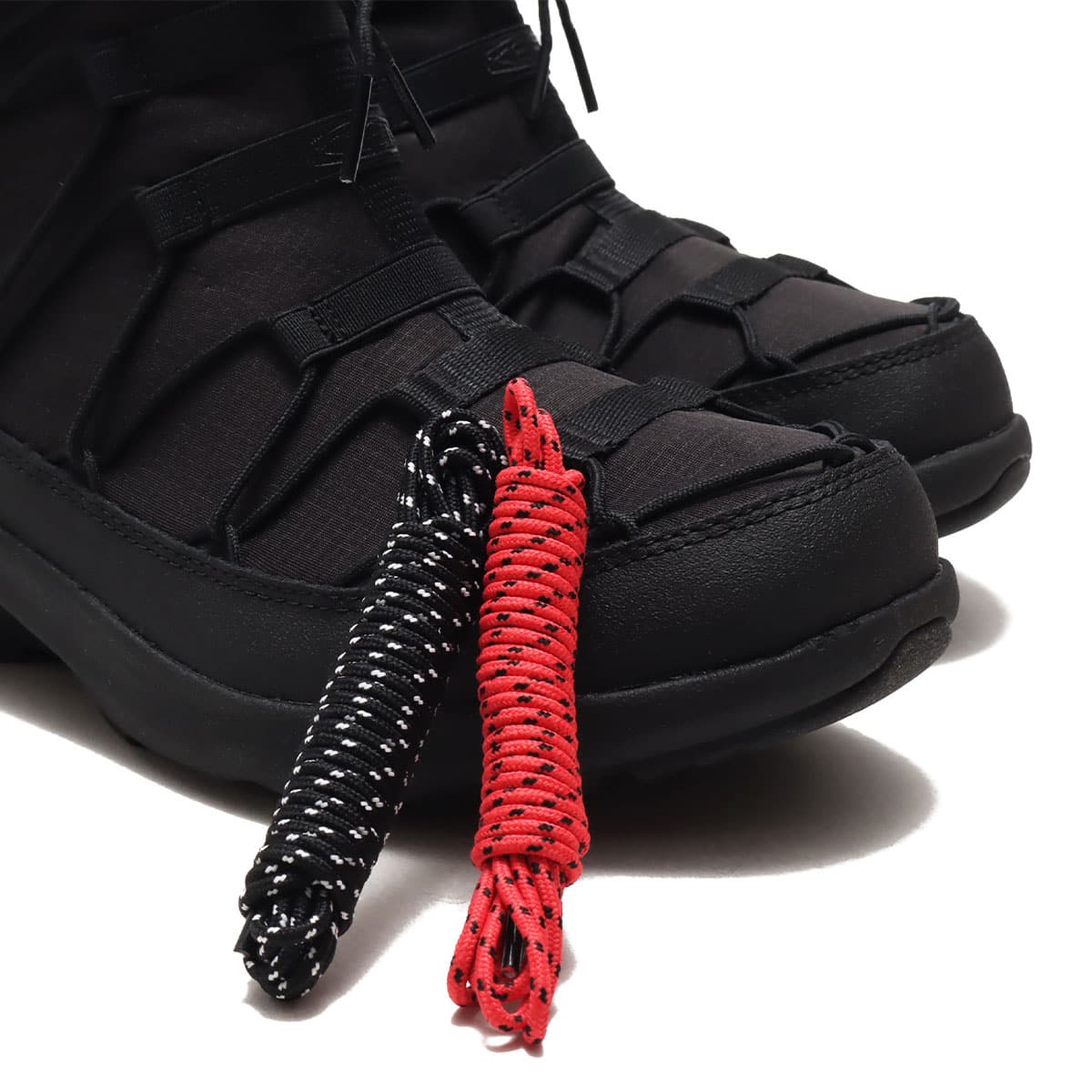 KEEN UNEEK SNK CHUKKA WP TRIPLE BLACK/BLACK 20FW-Iの画像