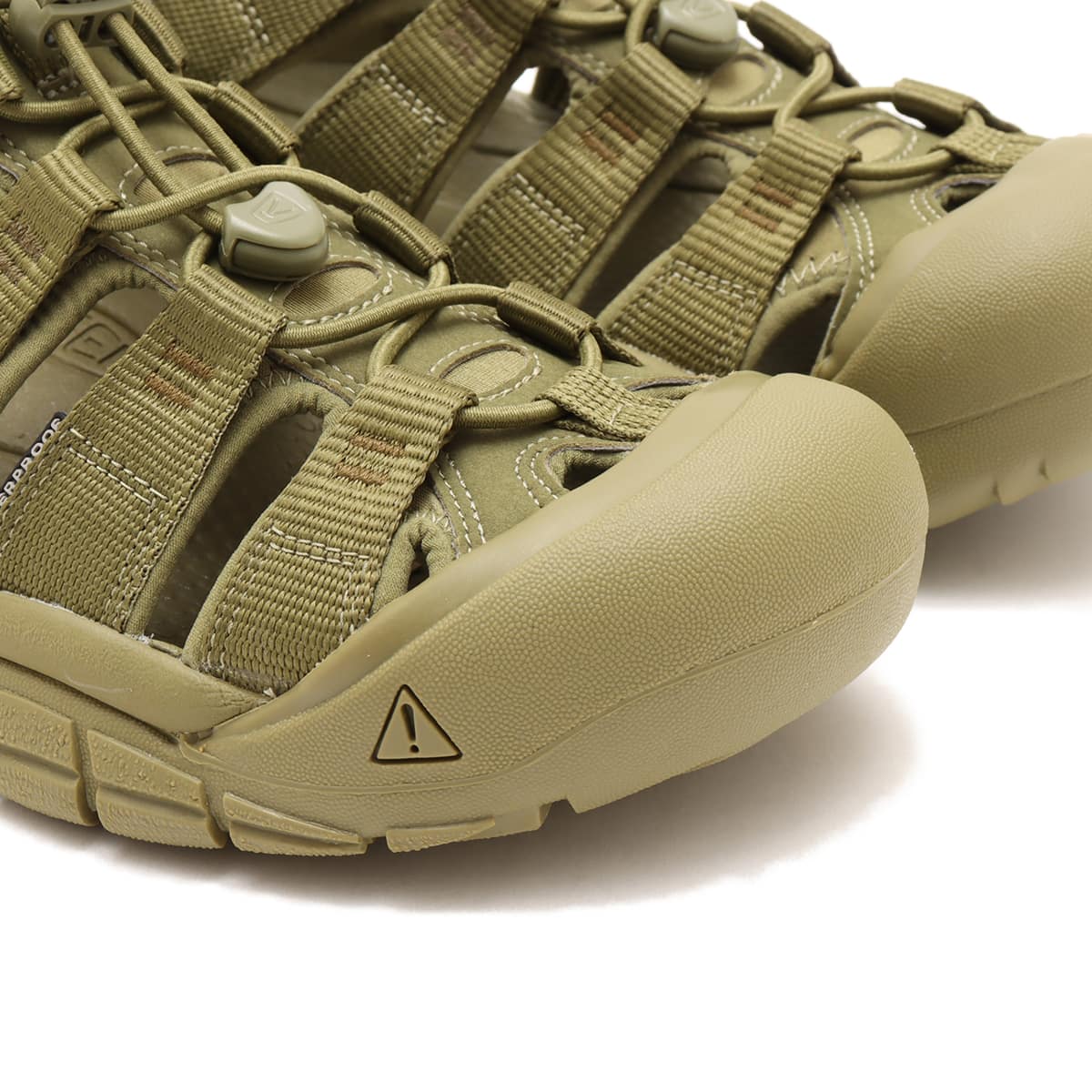 KEEN NEWPORT H2 Monochrome/Olive Drabの画像