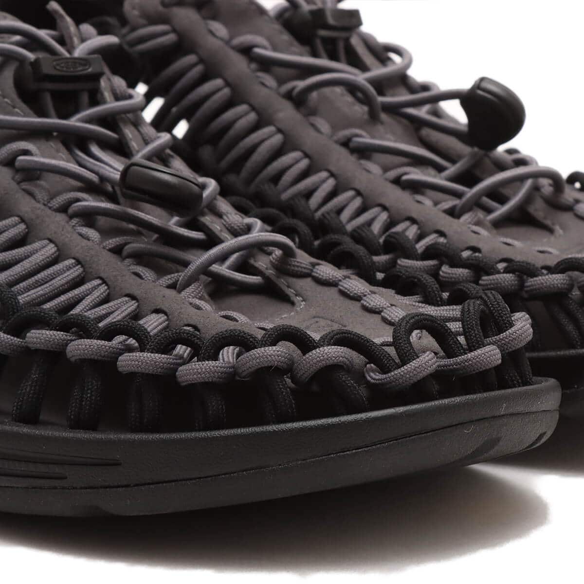 KEEN UNEEK Magnet/Steel Greyの画像