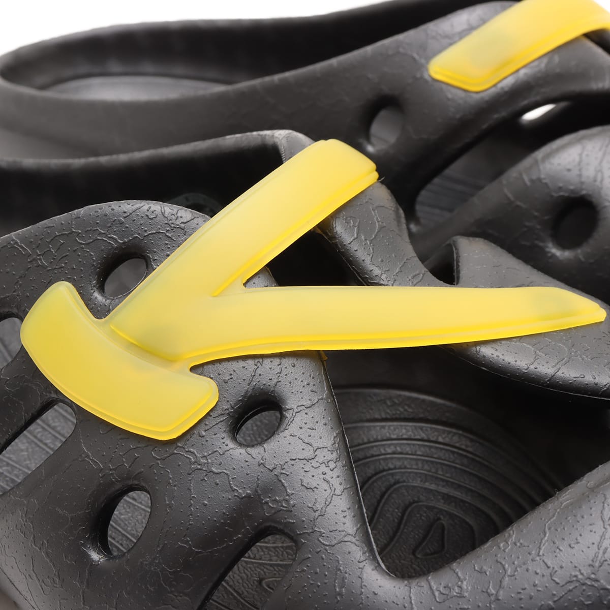KEEN YOGEEZ BLACK/KEEN YELLOW（キーン ヨギーズ-ブラック