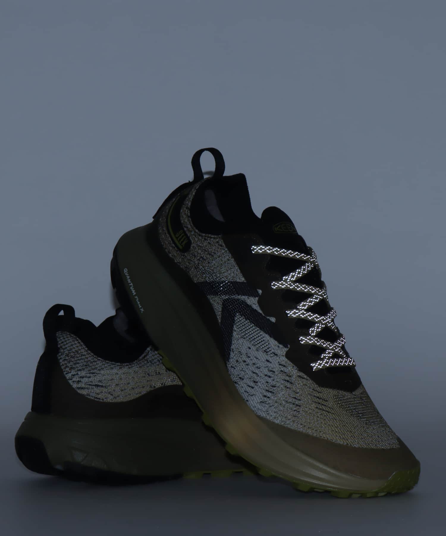 KEEN SEEK DARK OLIVE/KHAKIの画像