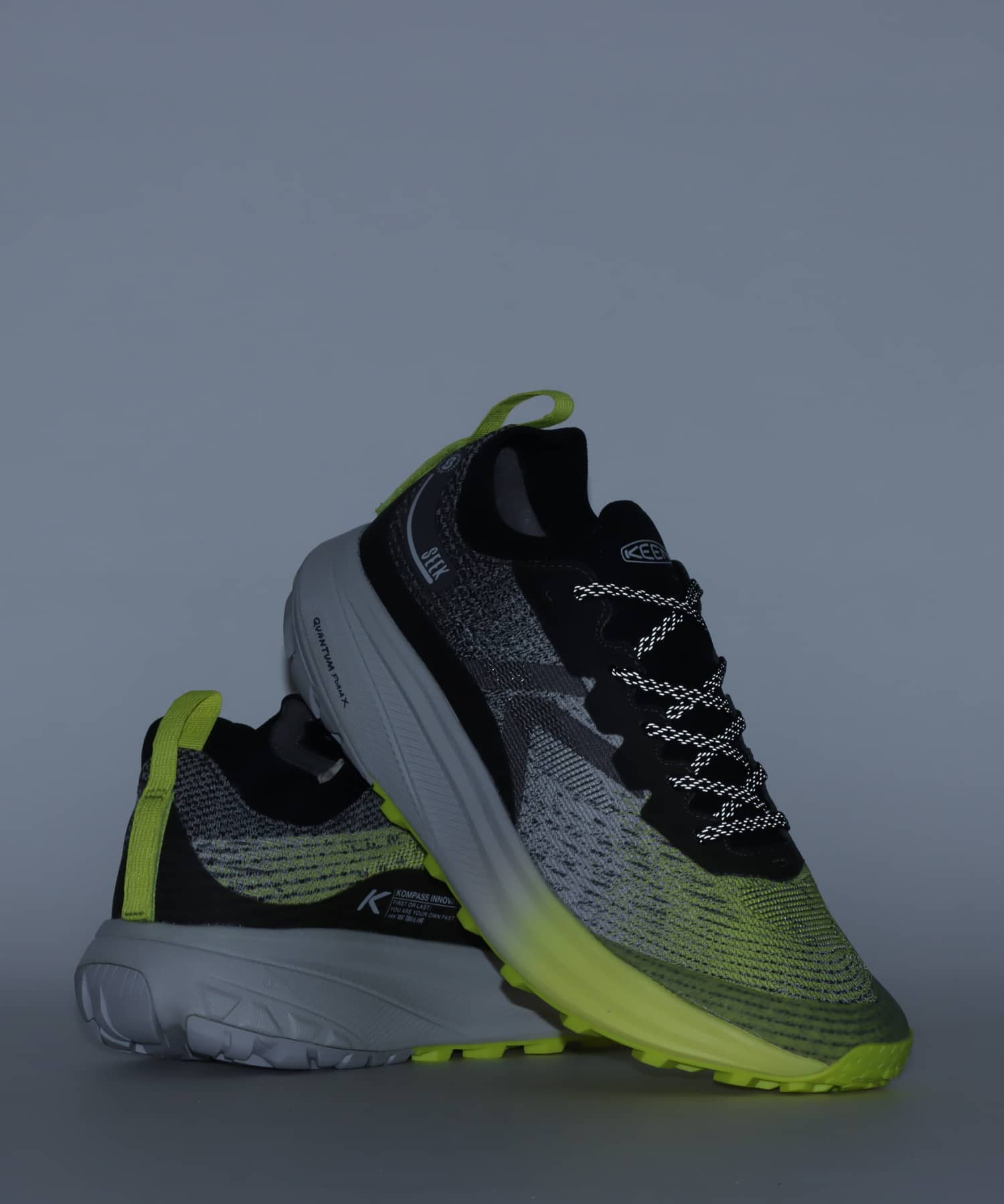 KEEN SEEK BLACK/EVENING PRIMROSEの画像