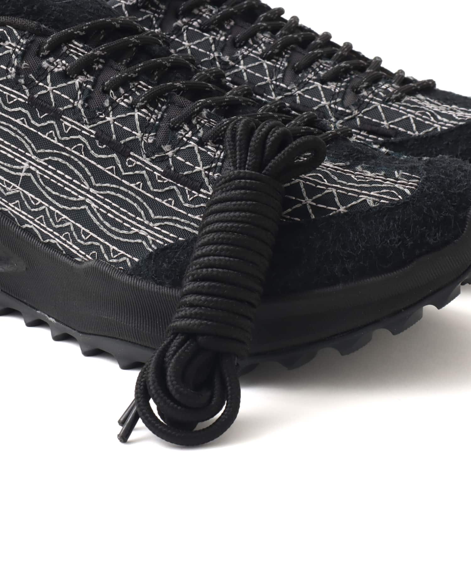 KEEN JASPER ZIONIC 18 EAST BLACK/BLACKの画像