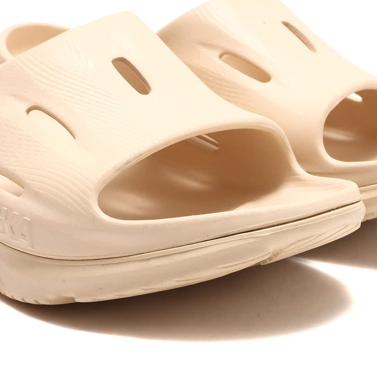 HOKA ORA RECOVERY SLIDE 3 SHIFTING SAND / SHIFTING SANDの画像