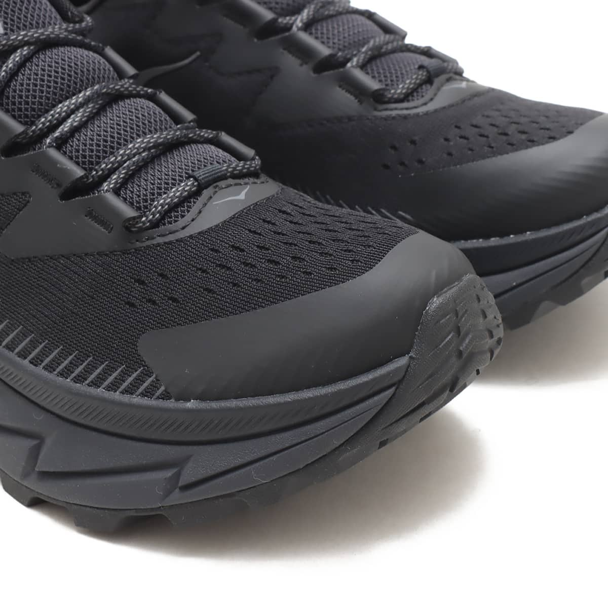 HOKA ONEONE SKYLINE-FLOAT X BLACK / BLACK 23FW-I|atmos（アトモス） 公式オンラインストア