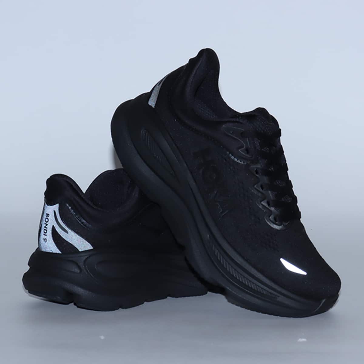 HOKA BONDI 9 BLACK / BLACKの画像