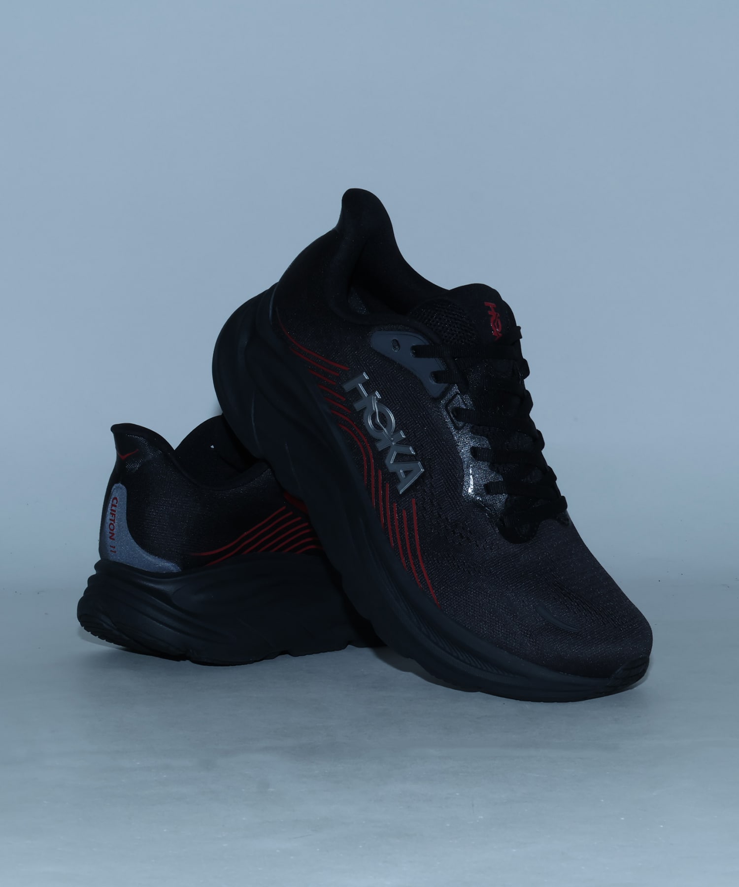 HOKA CLIFTON 11 BLACK / PEPPERの画像