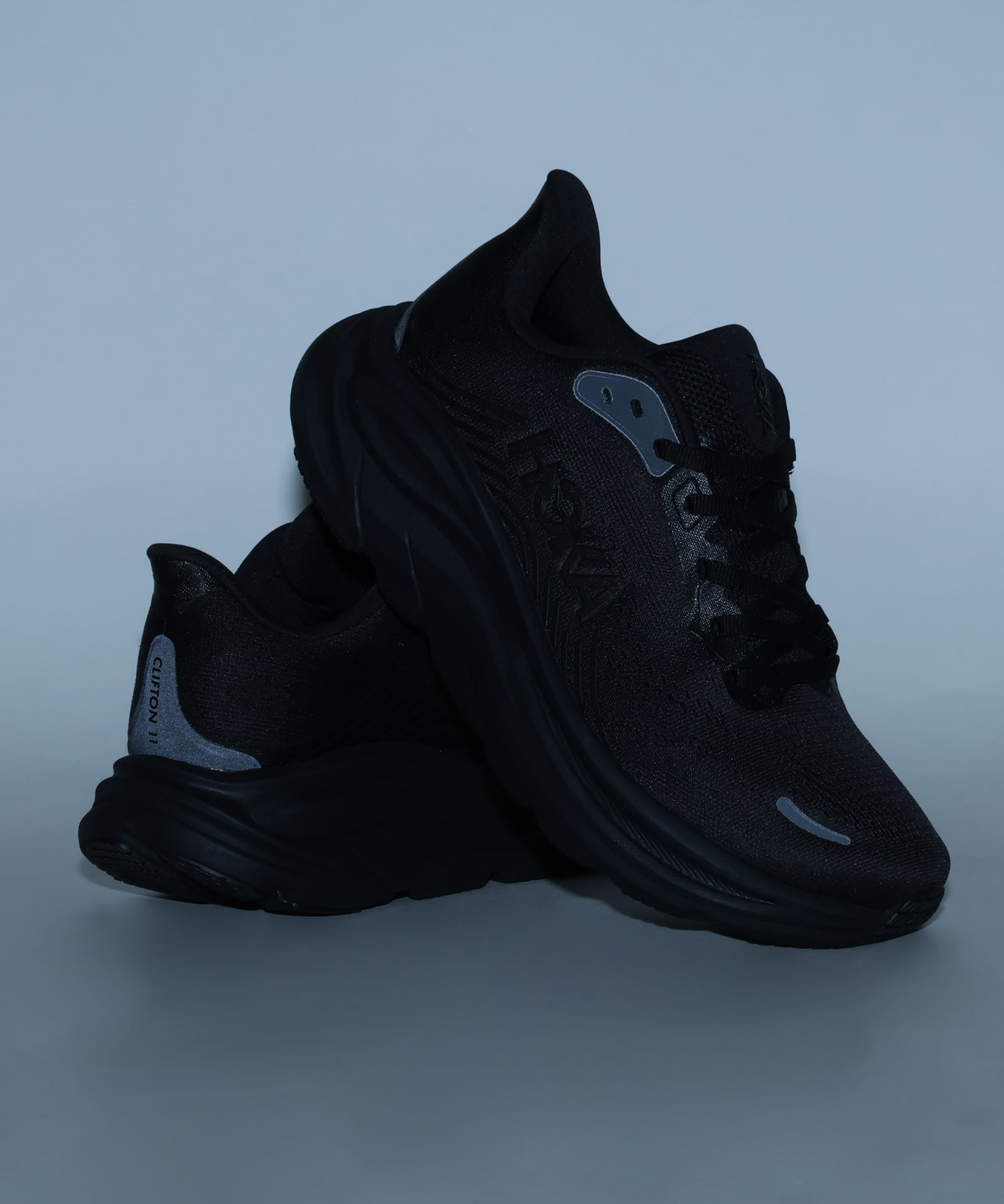 HOKA CLIFTON 11 BLACK / BLACKの画像