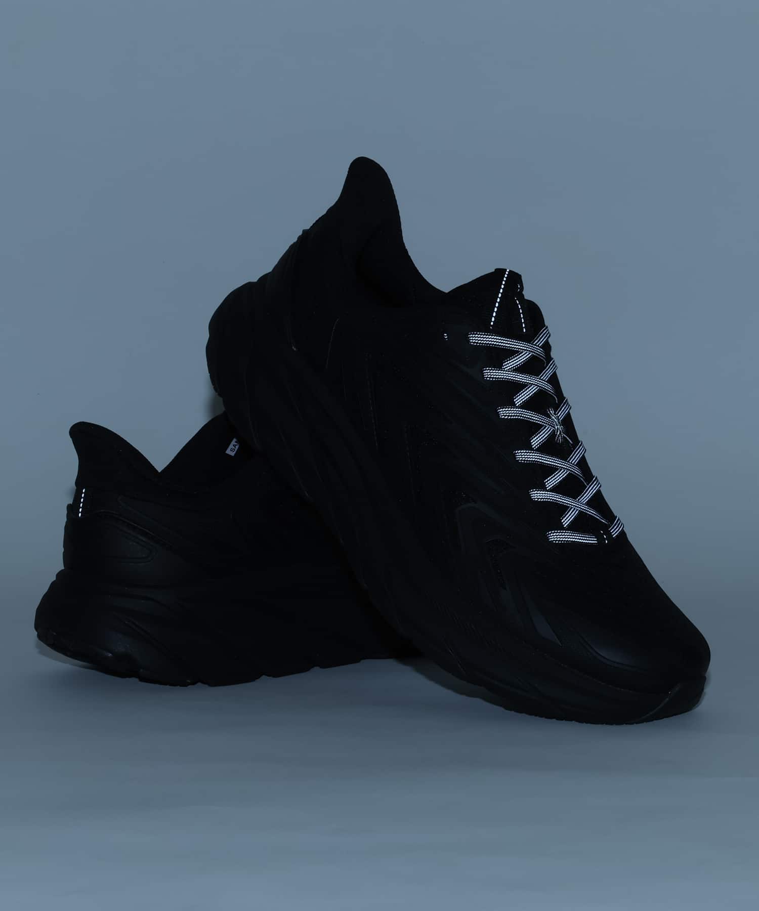 HOKA CLIFTON UTL BLACK / BLACKの画像