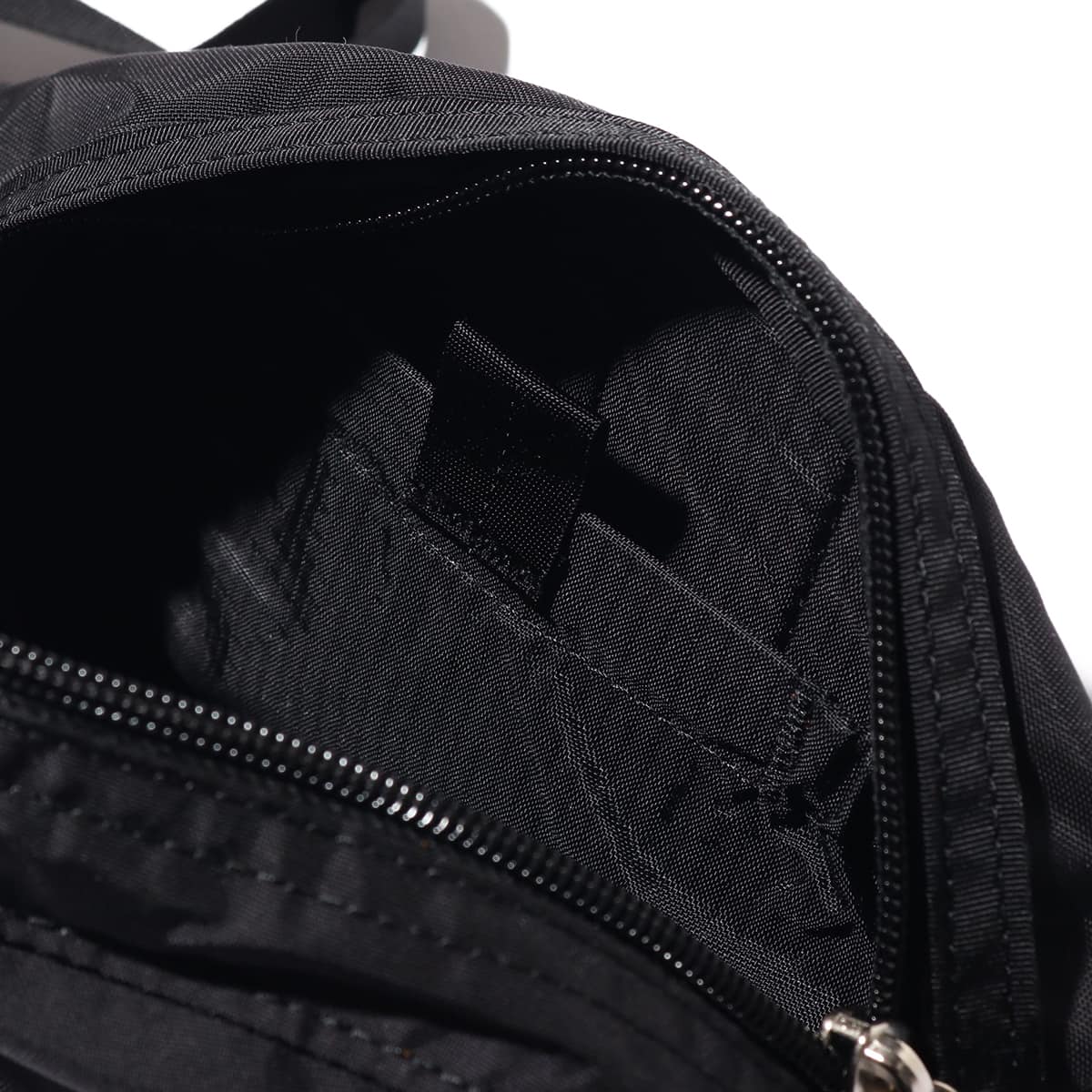 GREGORY TEENY TAILMATE BLACK 19SP-Iの画像