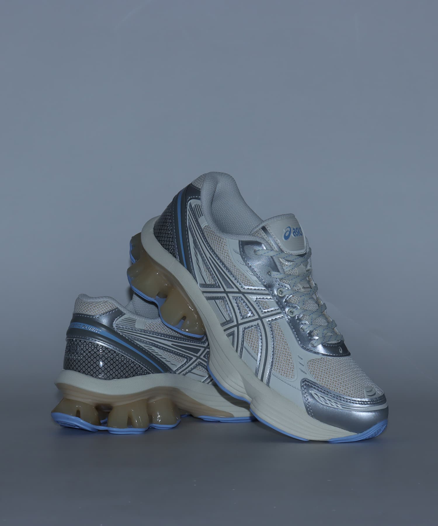asics GEL-KINETIC FLUENT CREAM/CREAMの画像
