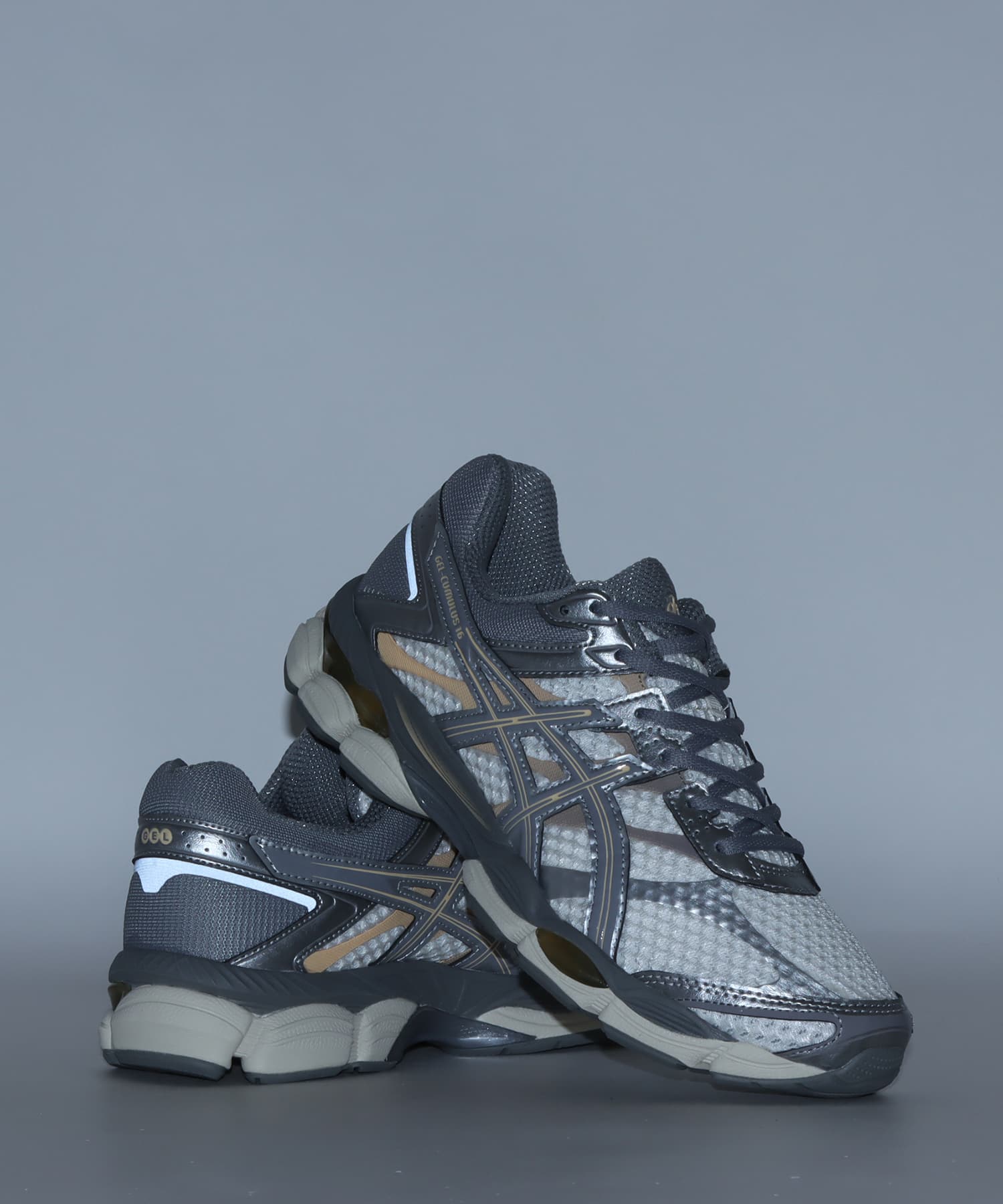 asics GEL-CUMULUS 16 CREAM/CLAY GREYの画像