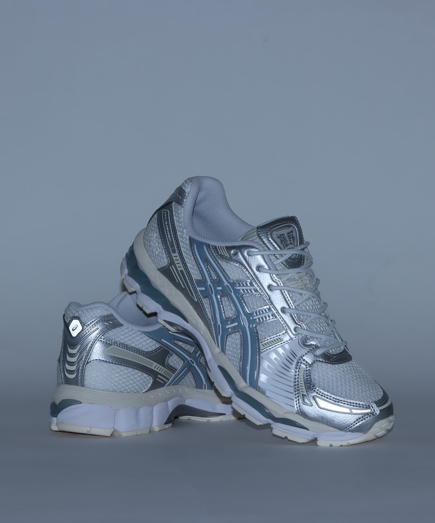 asics GEL-KAYANO 12.1 WHITE/DOLPHIN GREYの画像