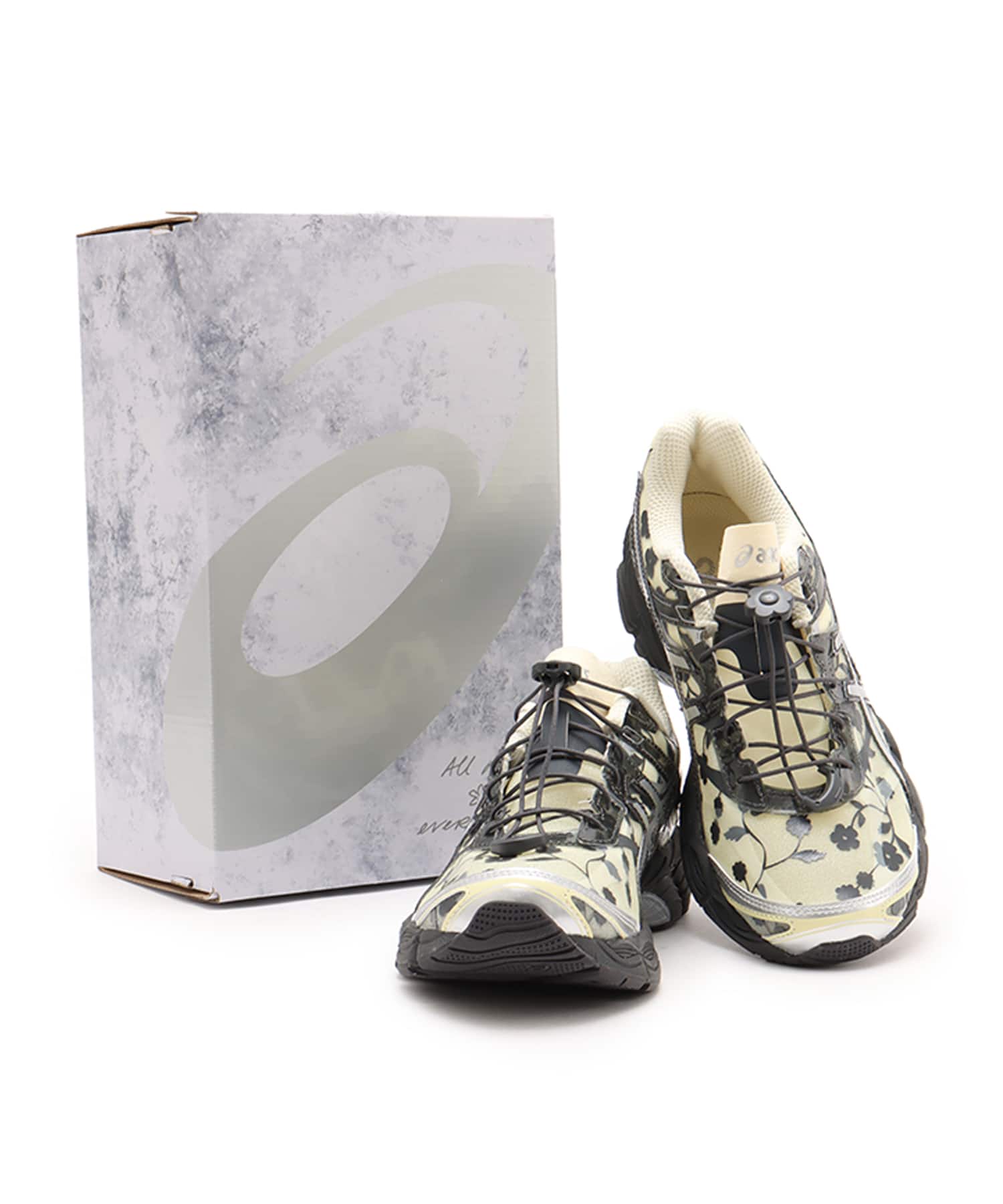 asics GEL-CUMULUS 16 SIGNATURE SERIES CECILIE BAHNSEN IVORY/BLACKの画像