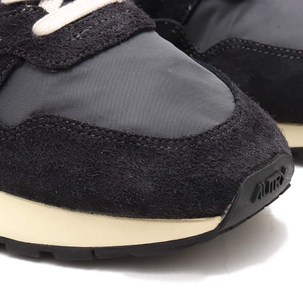 AUTRY WHIRLWIND LOW WHT/BLACK (オートリー ワールウィンド AUTRY WHIRLWIND LOW WHT/BLACK (オートリー ワールウィンド