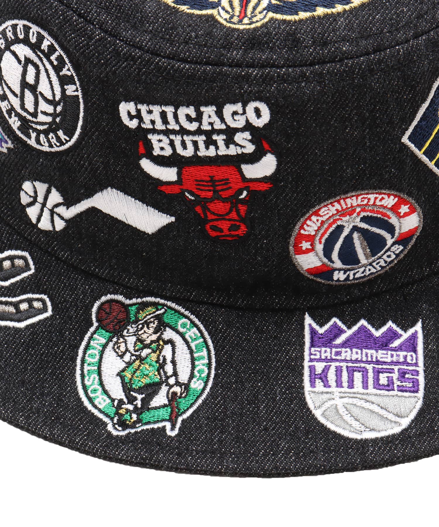 NEW ERA BUCKET01 ALL OVER NBA BLKL BLACKの画像