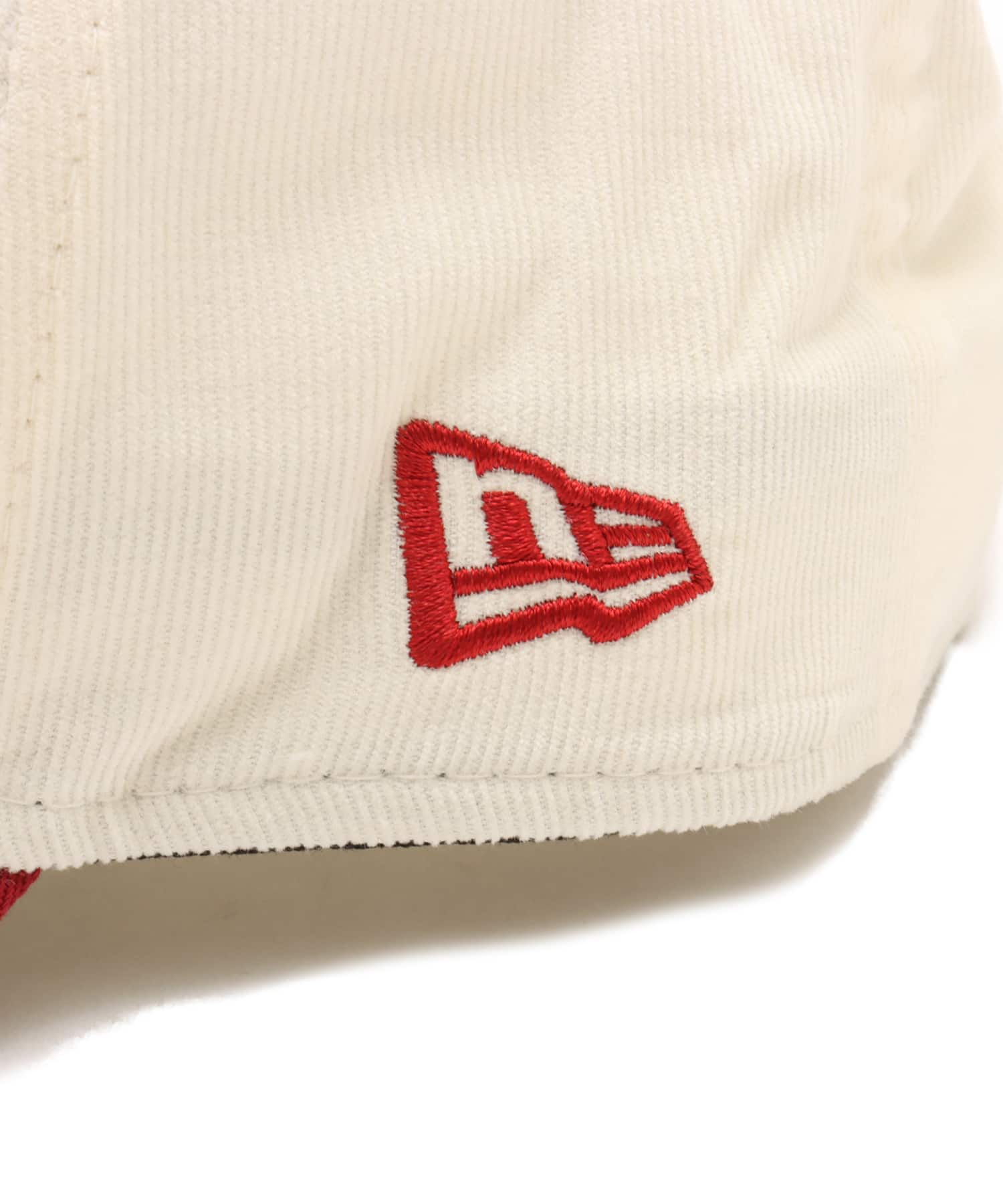 NEW ERA 9FORTY A-FRAME SUMMER CORDUROY Chicago Bulls CHROME RED VISOR REDの画像