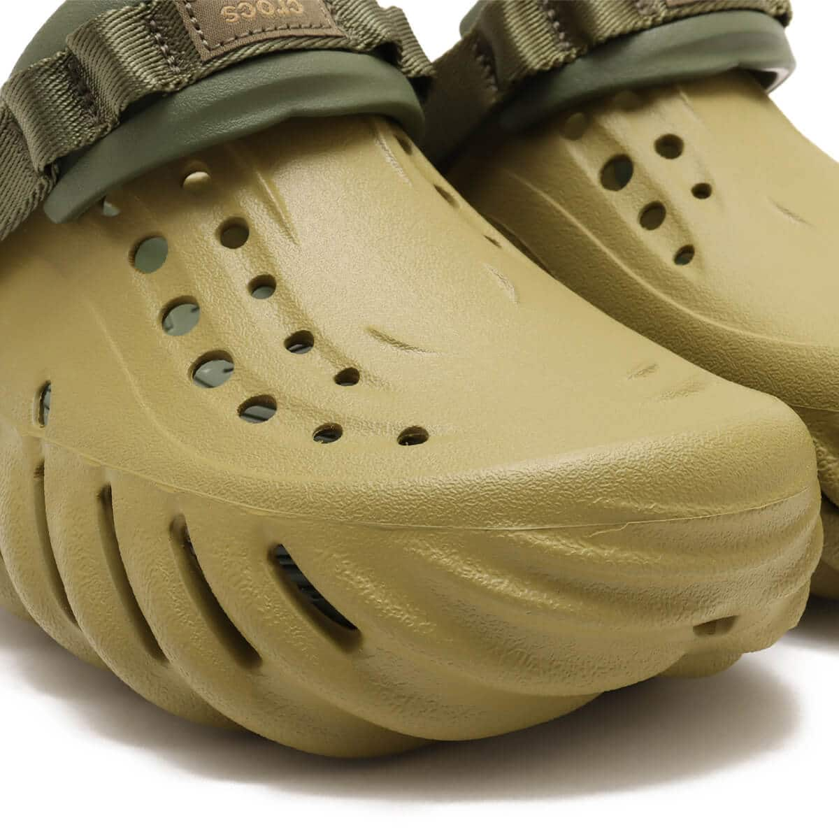 crocs Echo Clog Aloe 24SS-I