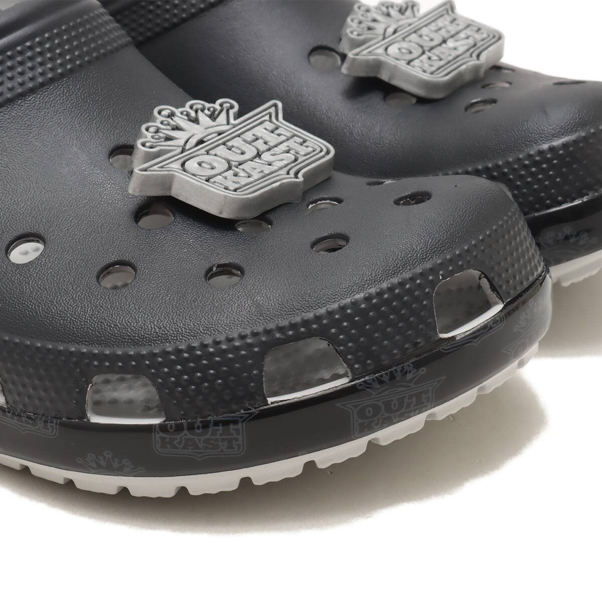 crocs Outkast Classic Clog Black/Silver 23FW-I